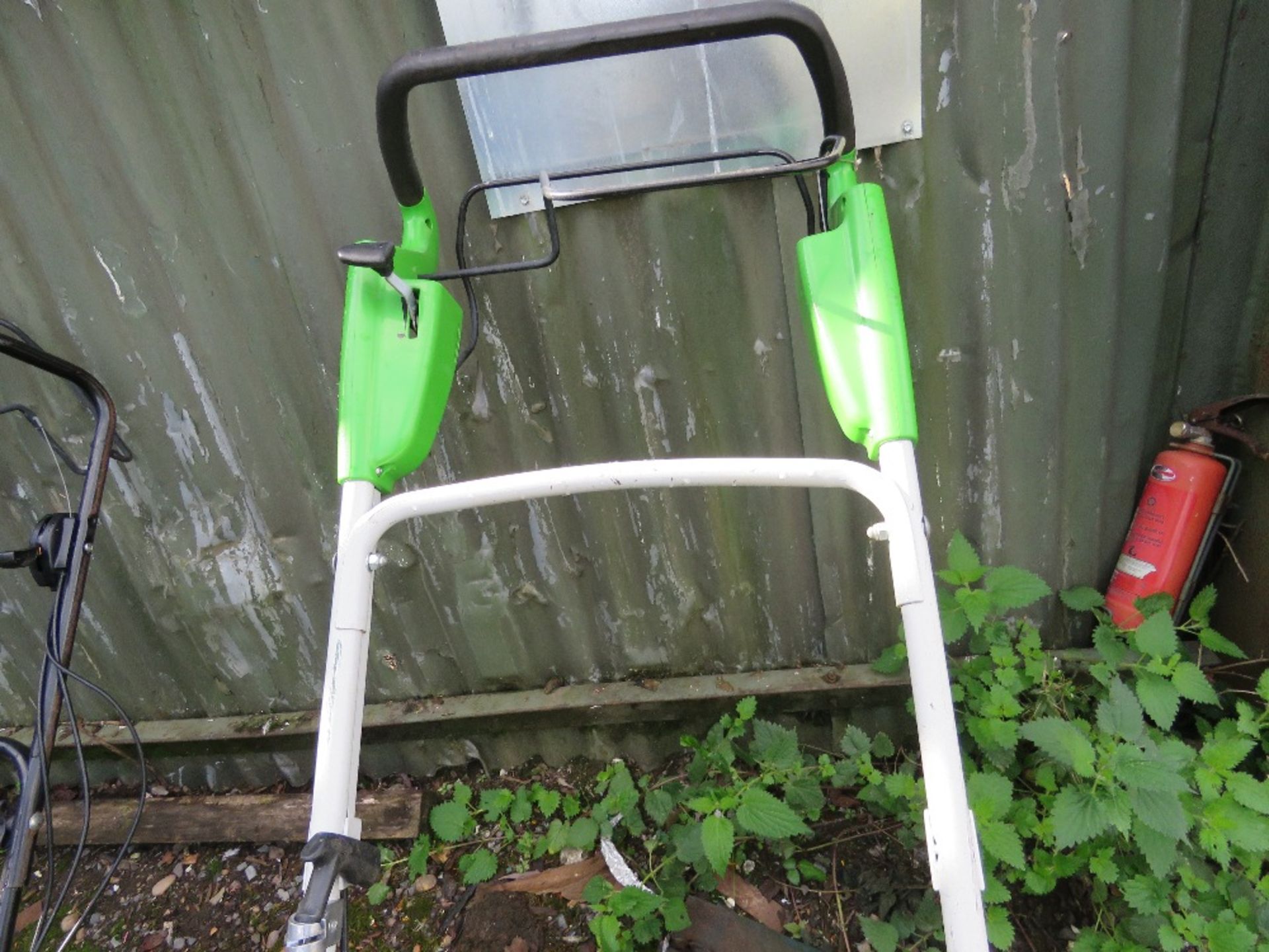 VIKING PROFESSIONAL PETROL ENGINED ROTARY LAWNMOWER. WITH COLLECTOR. THIS LOT IS SOLD UNDER THE - Image 3 of 3