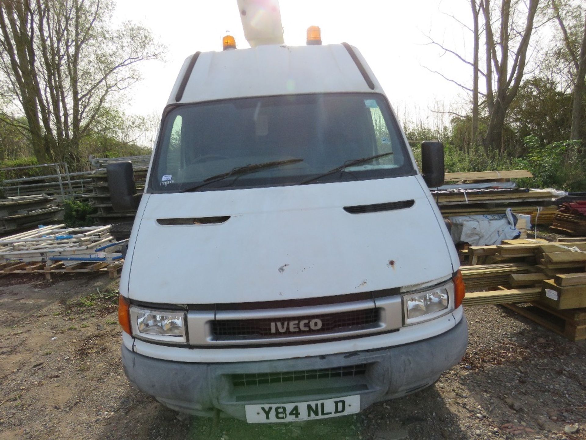 IVECO DAILY CHERRY PICKER VAN REG:Y84 NLD. WITH V5 AND PLATING CERTIFICATE, REGISTERED AS TOWER TRUC - Image 2 of 10