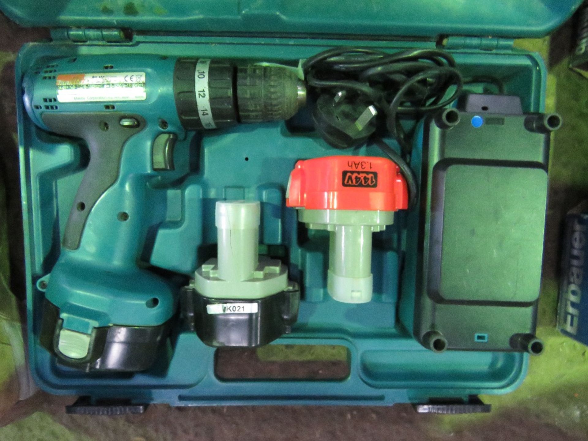 3X POWER TOOLS: 3X DRILLS. THIS LOT IS SOLD UNDER THE AUCTIONEERS MARGIN SCHEME, THEREFORE NO VA