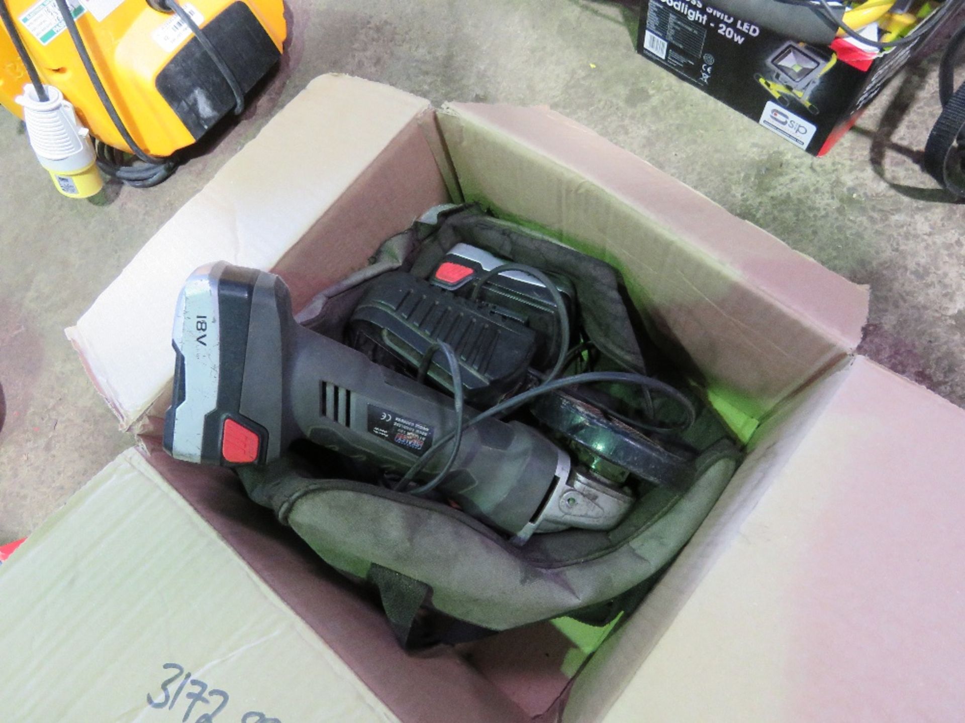 BATTERY ANGLE GRINDER. THIS LOT IS SOLD UNDER THE AUCTIONEERS MARGIN SCHEME, THEREFORE NO VAT WIL