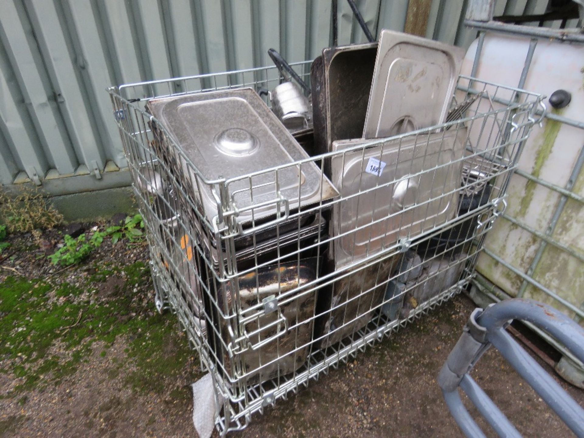 STILLAGE CONTAINING A LARGE AMOUNT OF CATERING RELATED ITEMS INCLUDING 3 X SOUP HEATER BOWLS ETC.