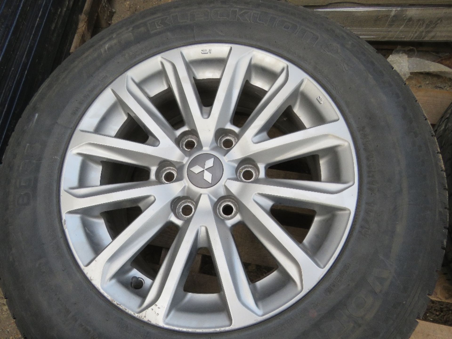 4NO MITSUBISHI 4WD ALLOY WHEELS AND TYRES 245/65R17 SIZE. THIS LOT IS SOLD UNDER THE AUCTIONEERS MAR - Image 8 of 8