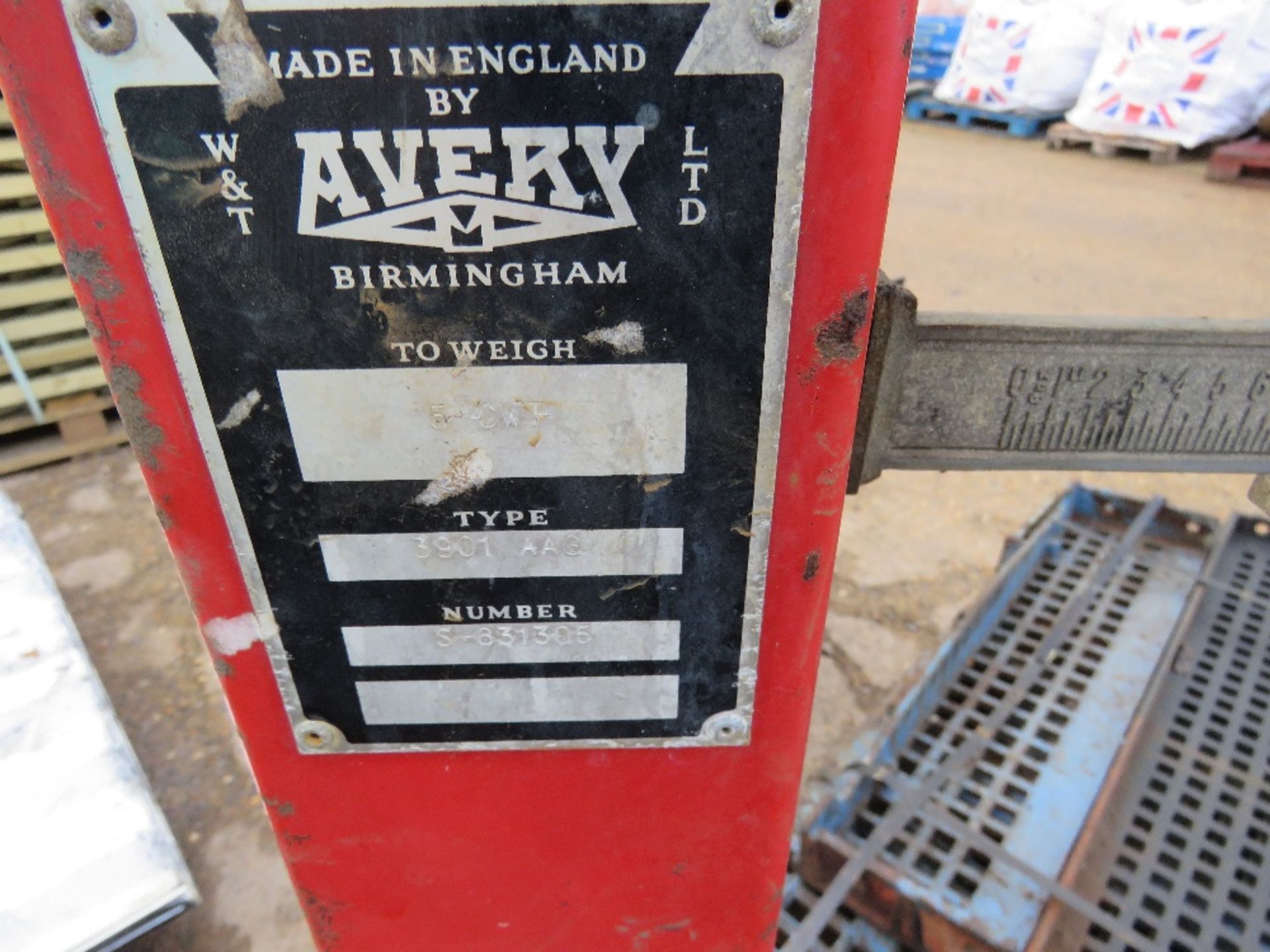 SET OF AVERY PLATFORM SCALES. - Image 3 of 3