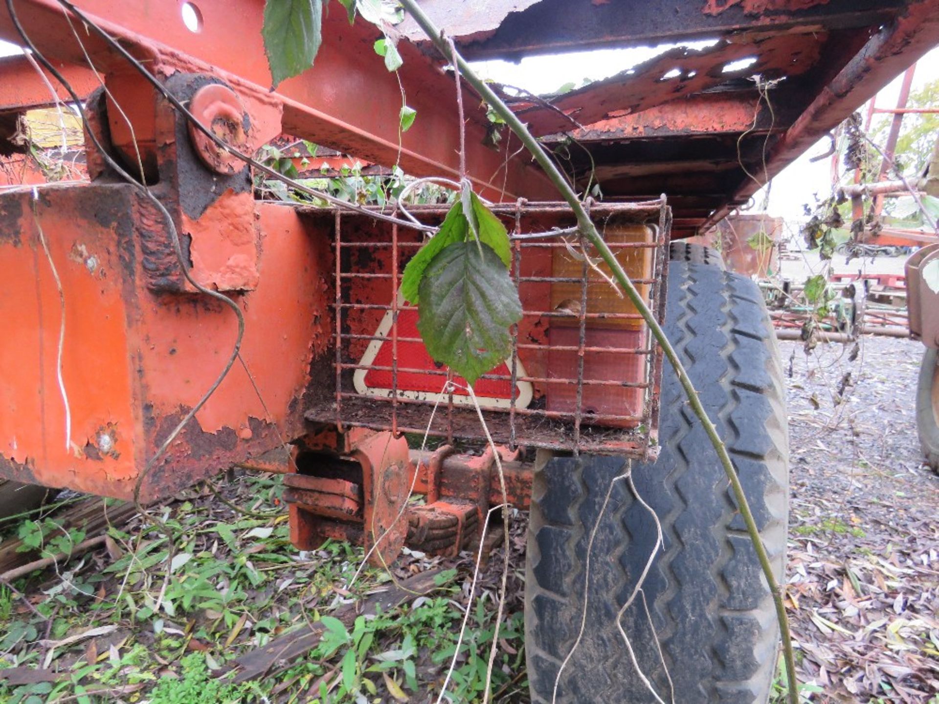 TWIN AXLED TIPPING TRAILER CHASSIS. DIRECT FROM LOCAL SMALLHOLDING. THIS LOT IS SOLD UNDER THE AU - Image 6 of 9