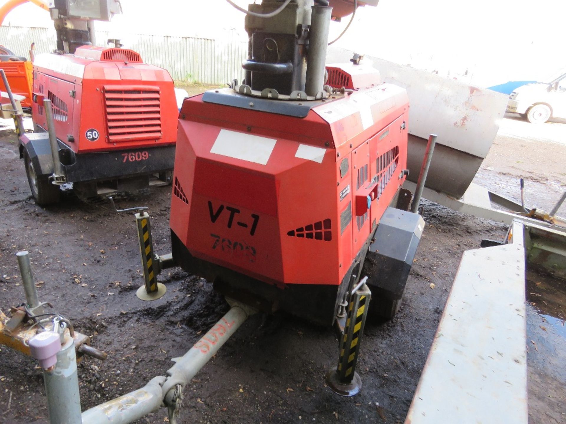 VT1 TOWED LIGHTING TOWER WITH KUBOTA ENGINE AND LINZ ALTERNATOR. WHEN TESTED WAS SEEN TO RUN AND MAK - Image 5 of 7