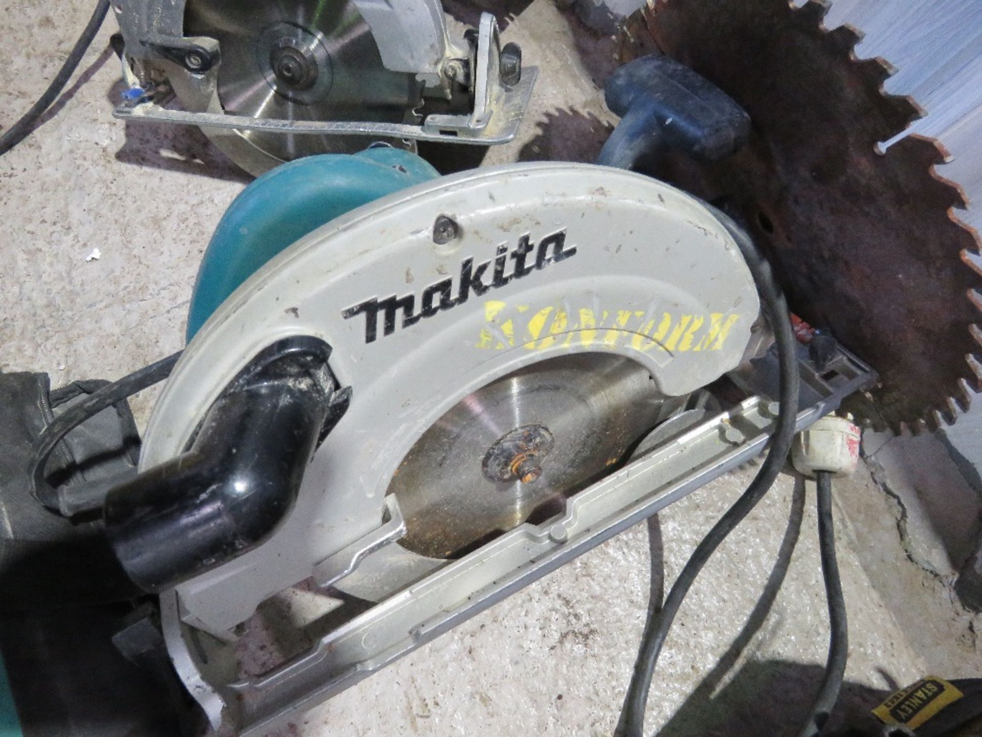 3 X MAKITA CIRCULAR SAWS 240V POWERED. - Image 4 of 6