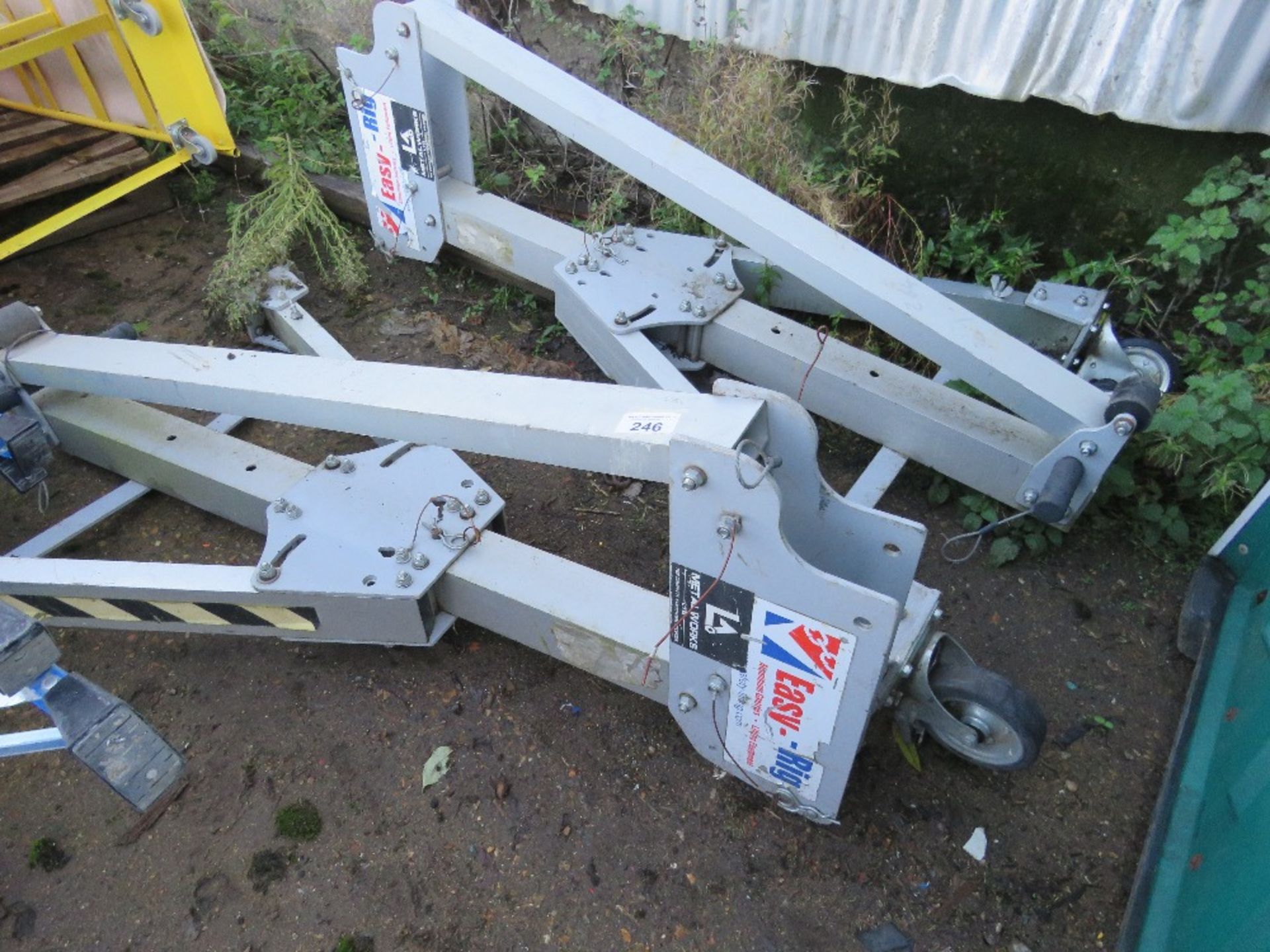 PAIR OF EASI-RIG LIFTING BEAM SUPPORTS, SOURCED FROM COMPANY LIQUIDATION. - Image 5 of 5