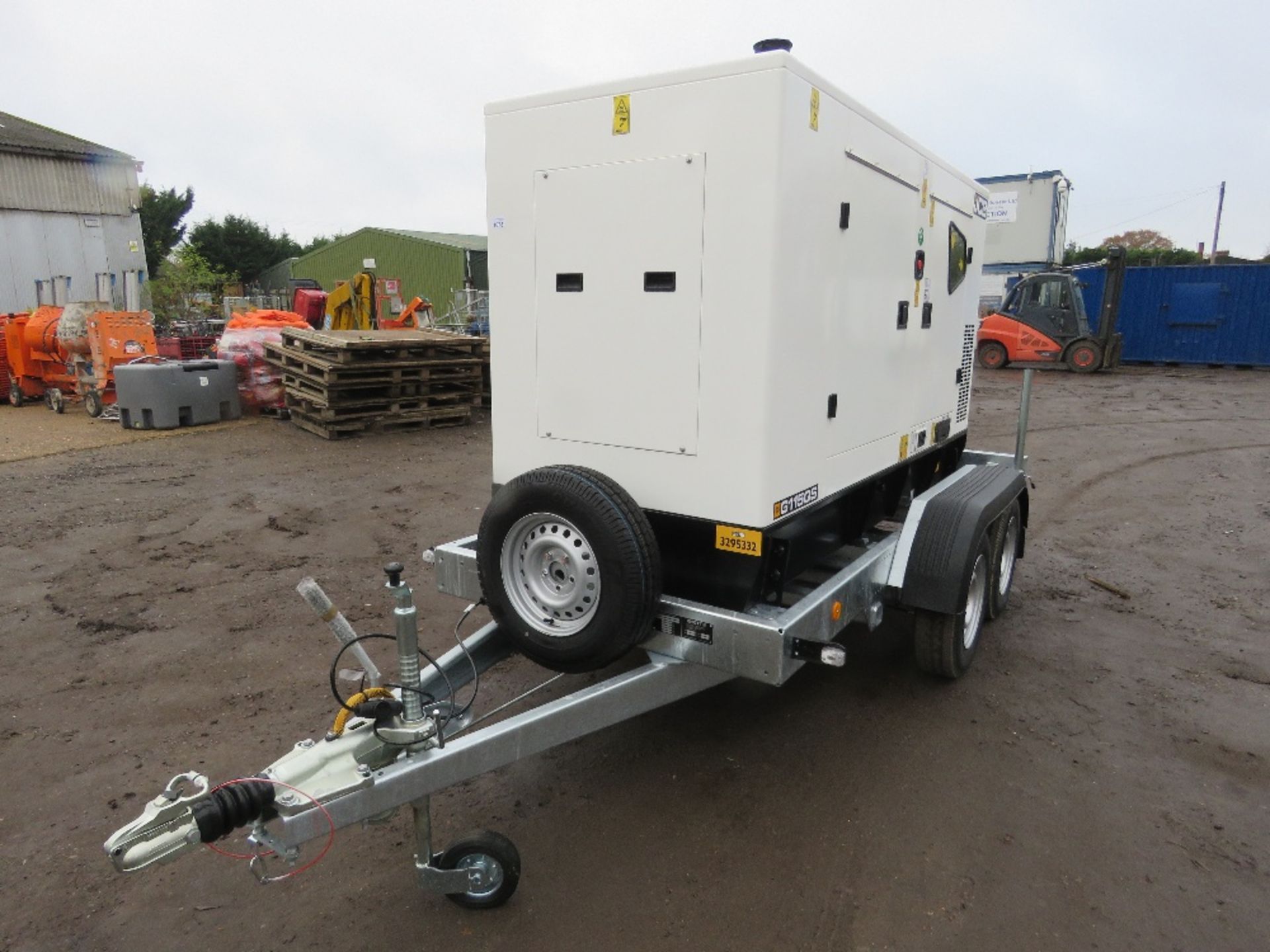 2023 JCB G115QS silenced diesel generator New & Unused, mounted on New & Unused Year 2023 KNOTT 1,80 - Image 3 of 18