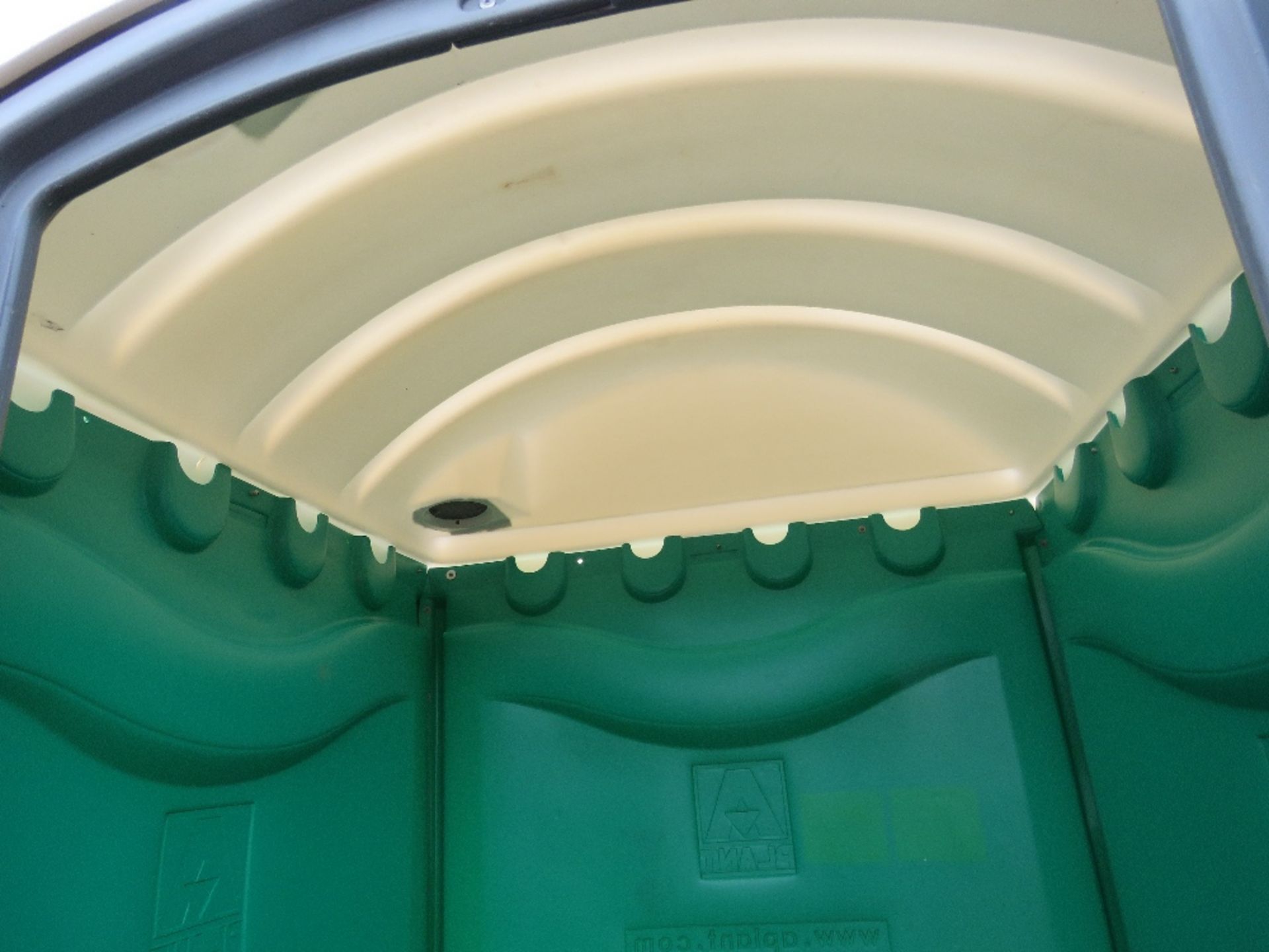 PORTABLE SITE TOILET. - Image 3 of 6