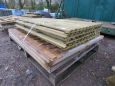 PALLET OF ASSORTED TIMBER FENCE PANELS.