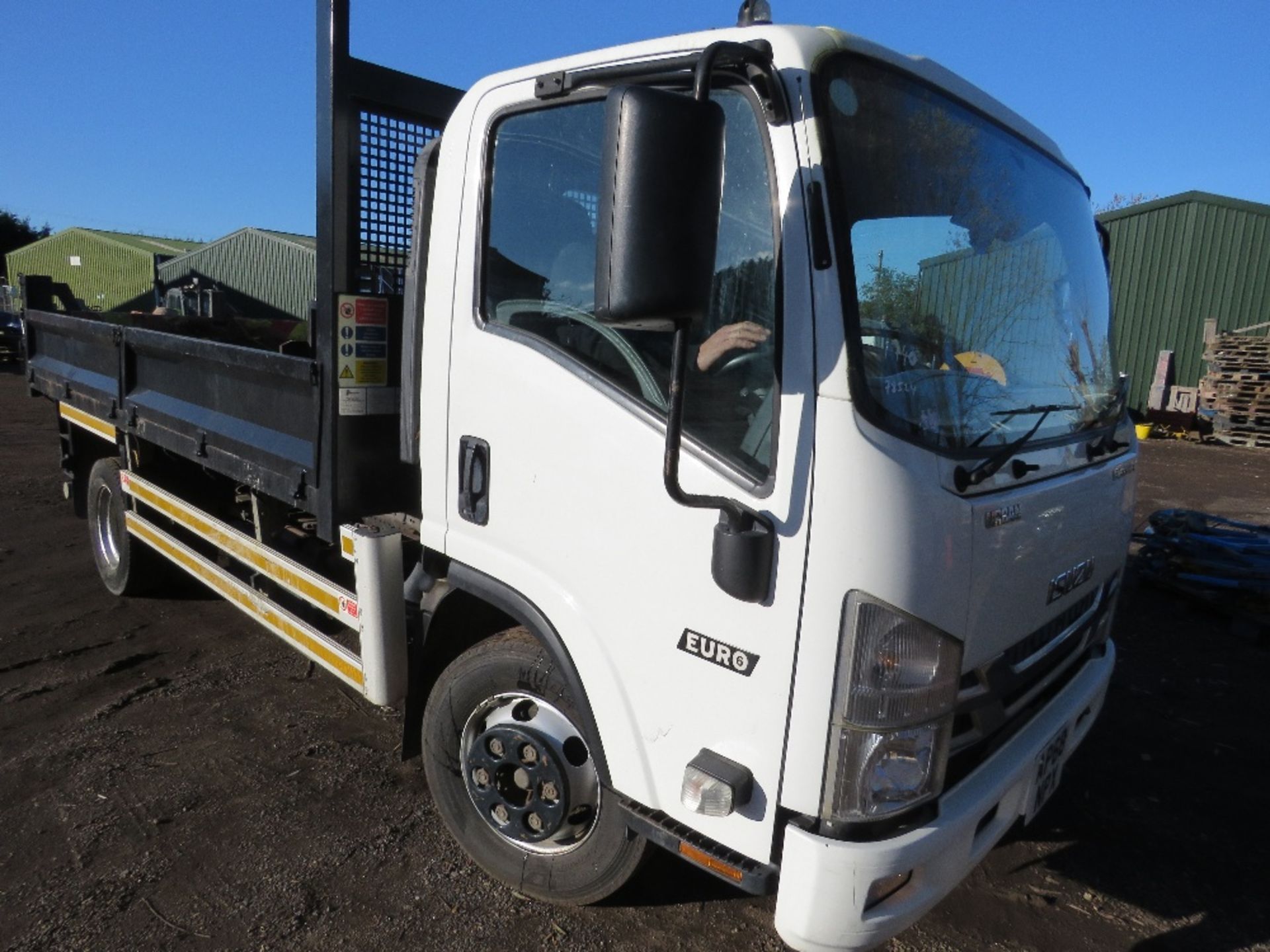 ISUZU URBAN EURO 6 7500KG TIPPER LORRY REG:AP68 NPX. ONE OWNER FROM NEW WITH V5. DIRECT FROM LOCAL U