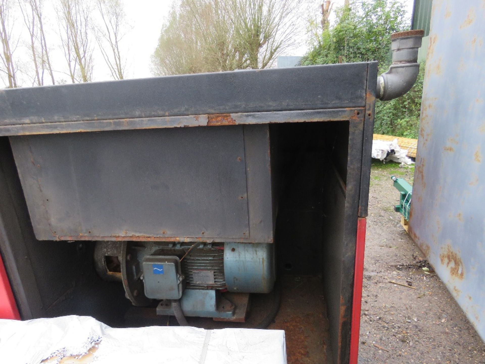 ECOAIR D75 LARGE SIZED PACKAGED AIR COMPRESSOR. SOURCED FROM SITE CLOSURE. - Image 7 of 7
