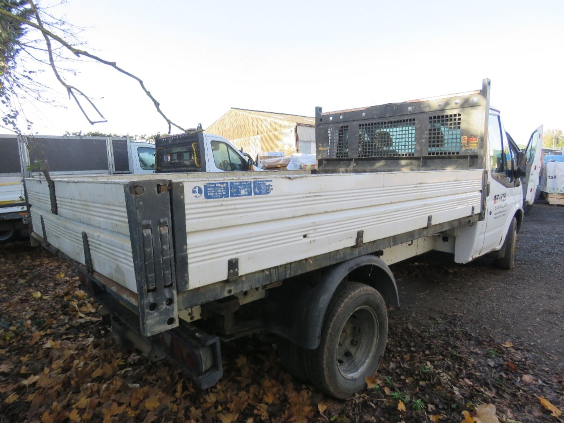 FORD TRANSIT 350 TWIN WHEEL 3.5TONNE TIPPER BODIED TRUCK REG:EN61 ERU . 129,873REC MILES. MOT RECEN - Image 8 of 10