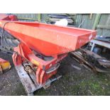 KUHN MULTIDISC 931 TRACTOR MOUNTED FERTILISER SPREADER. DIRECT FROM LOCAL SMALLHOLDING. THIS LOT I