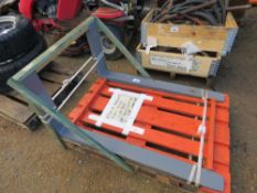 SET OF LINDE FORKLIFT TINES. THIS LOT IS SOLD UNDER THE AUCTIONEERS MARGIN SCHEME, THEREFORE NO V