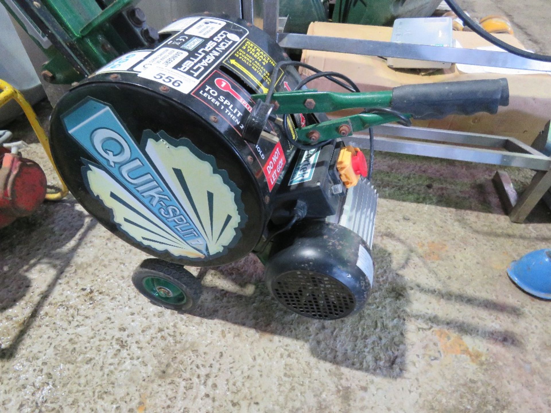 QUICKSPLIT 7 LOG SPLITTER, USED ONLY TWICE, 240V POWERED. THIS LOT IS SOLD UNDER THE AUCTIONEERS - Bild 2 aus 7