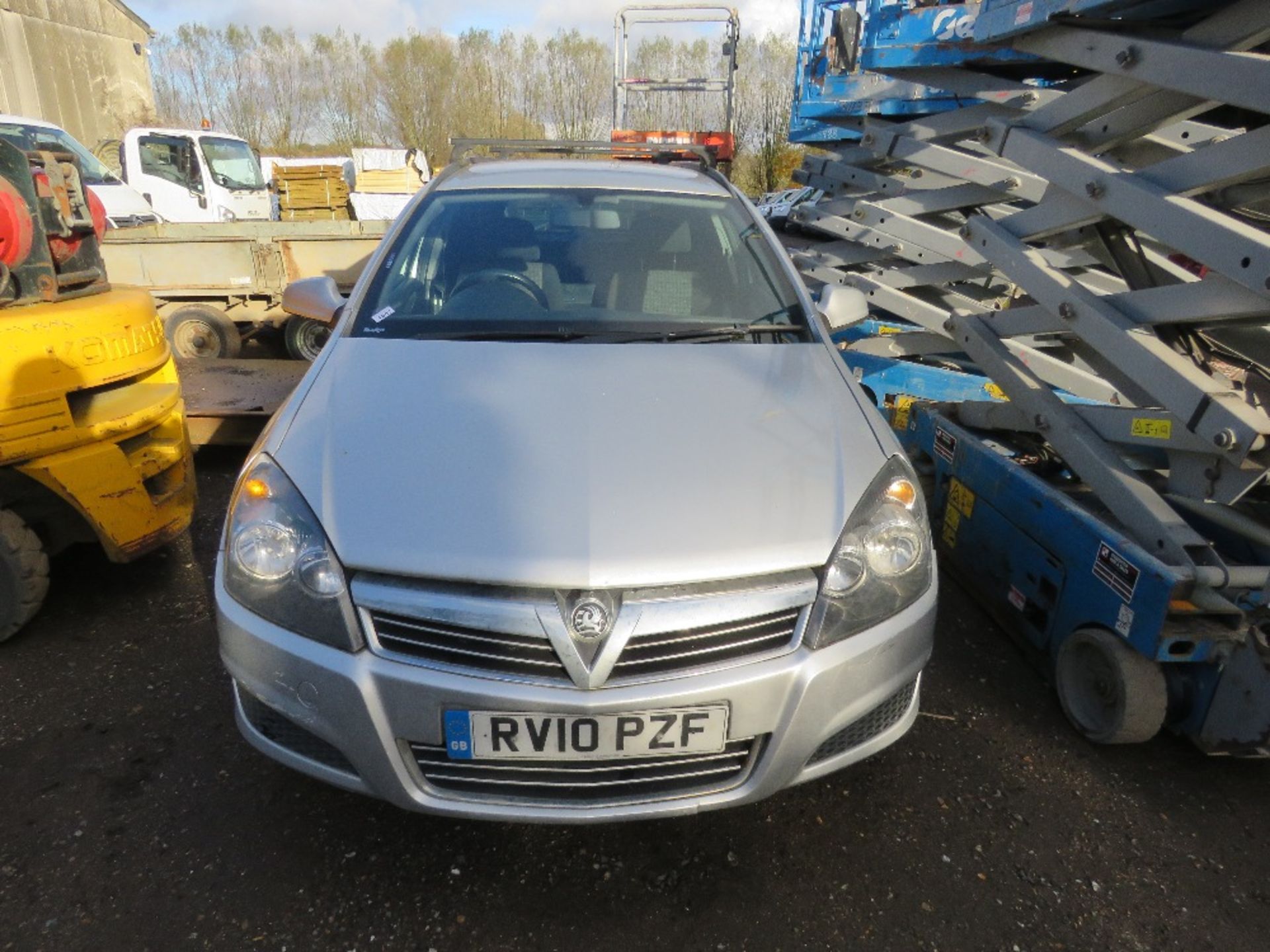 VAUXHALL ASTRA SPORTIVE DIESEL VAN REG:RV10 PZF. 123, 881 REC MILES. CAT N - Image 3 of 9