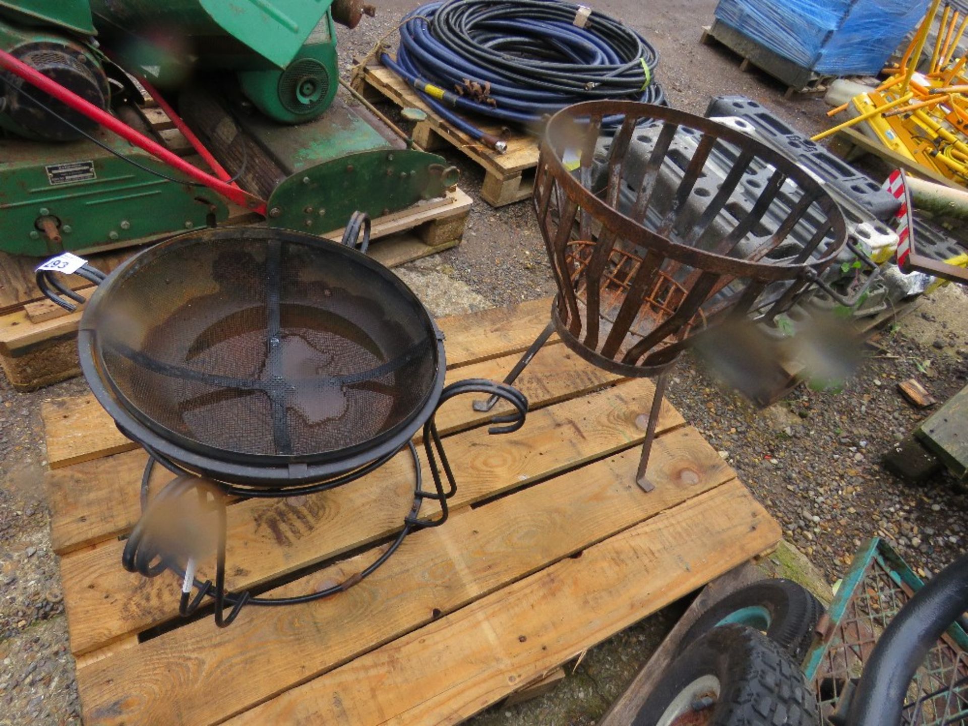 2 X PATIO HEATER BURNERS. THIS LOT IS SOLD UNDER THE AUCTIONEERS MARGIN SCHEME, THEREFORE NO VAT