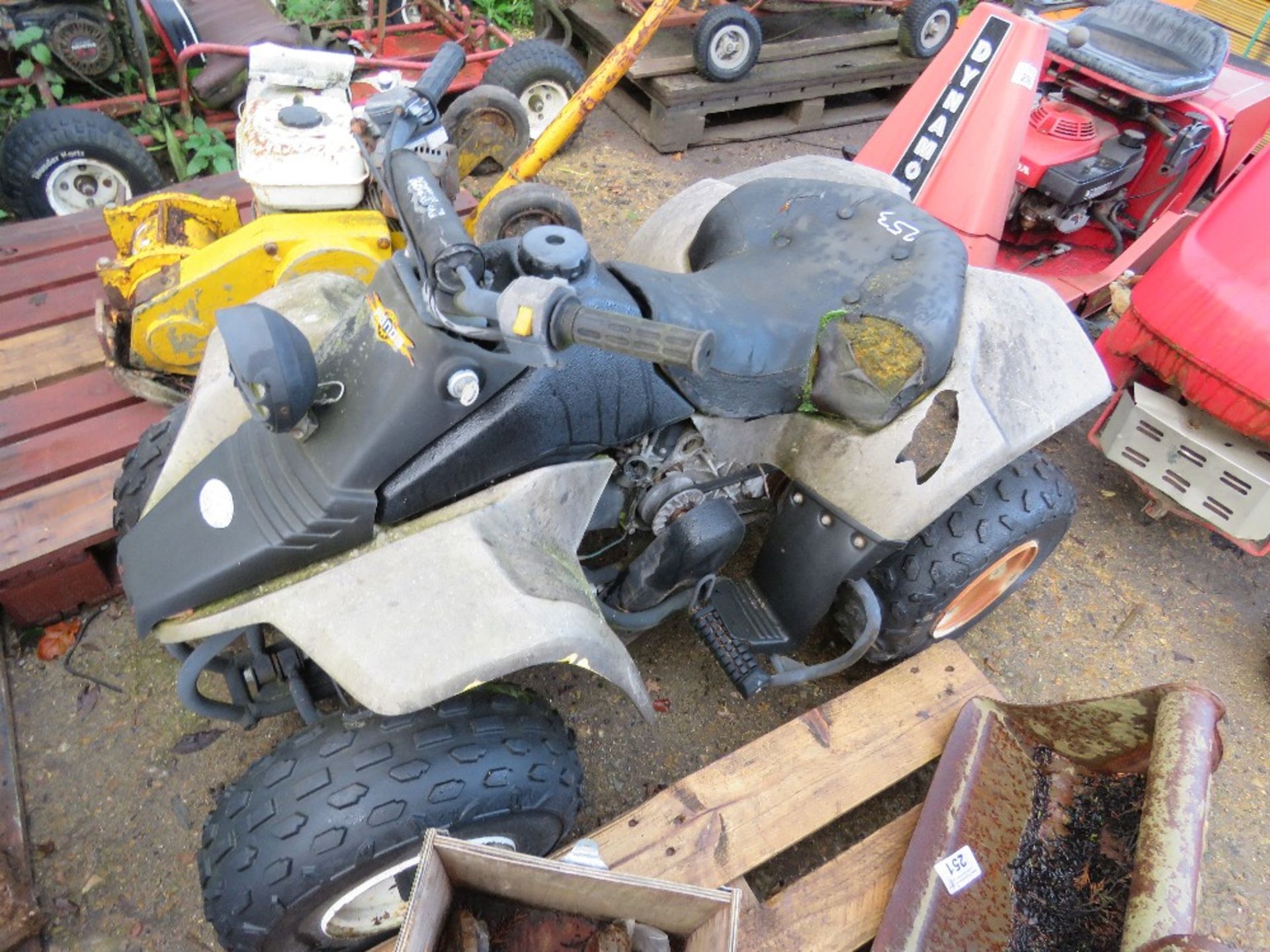 QUADBIKE FOR SPARES OR REPAIR. THIS LOT IS SOLD UNDER THE AUCTIONEERS MARGIN SCHEME, THEREFORE N