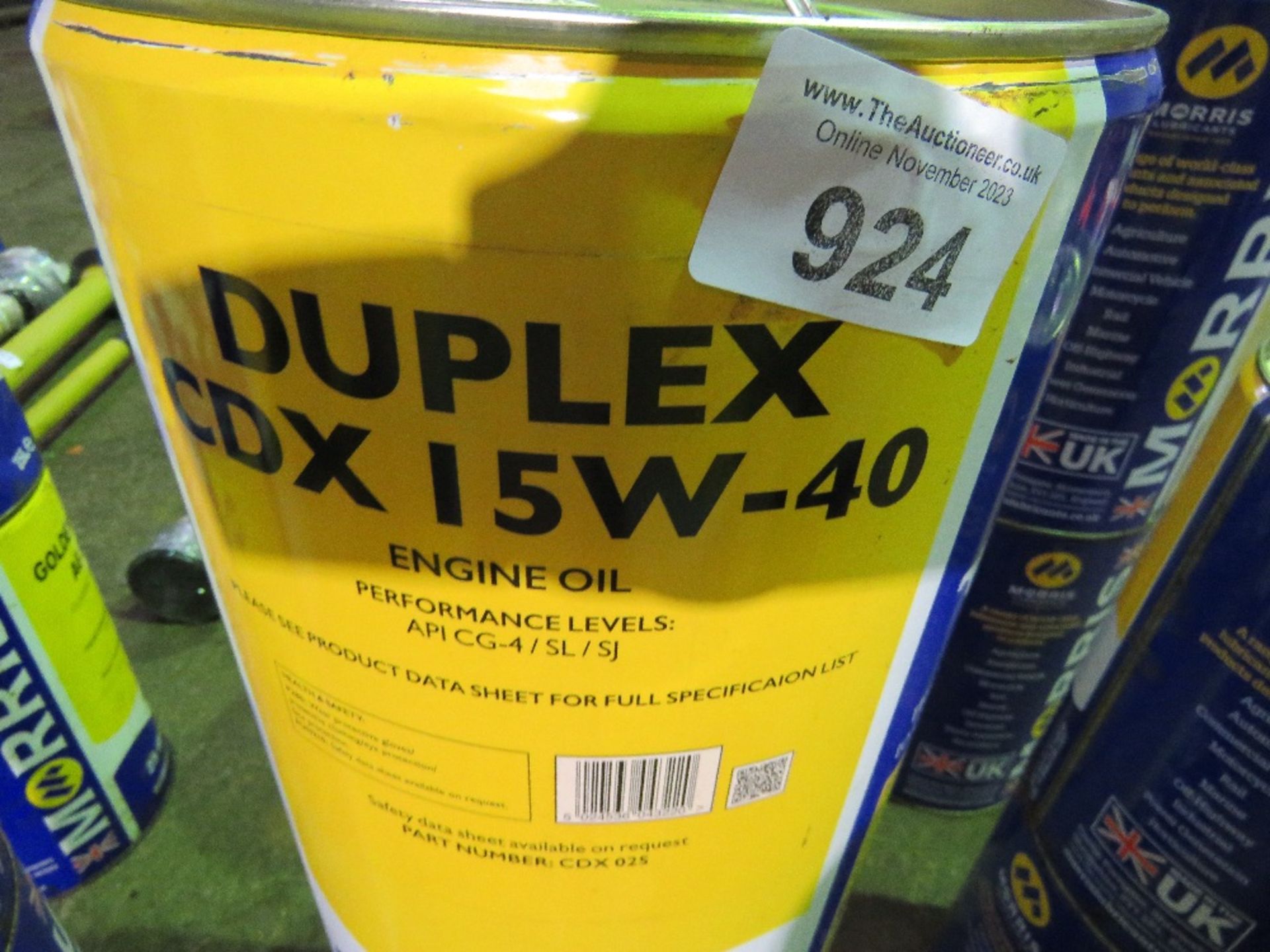 2NO 25LITRE DRUMS OF MORRIS OILS: DUPLEX 15-40 ENGINE OIL. SOURCED FROM COMPANY LIQUIDATION. - Image 2 of 2