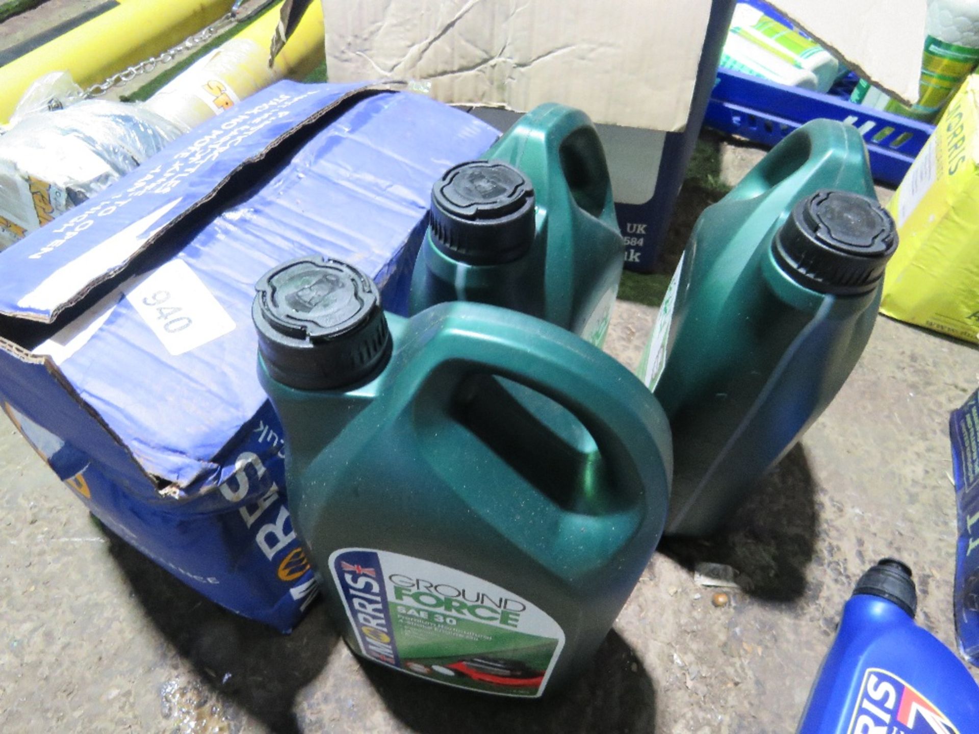 QUANTITY OF SAE MOWER OIL. SOURCED FROM COMPANY LIQUIDATION. - Image 3 of 6