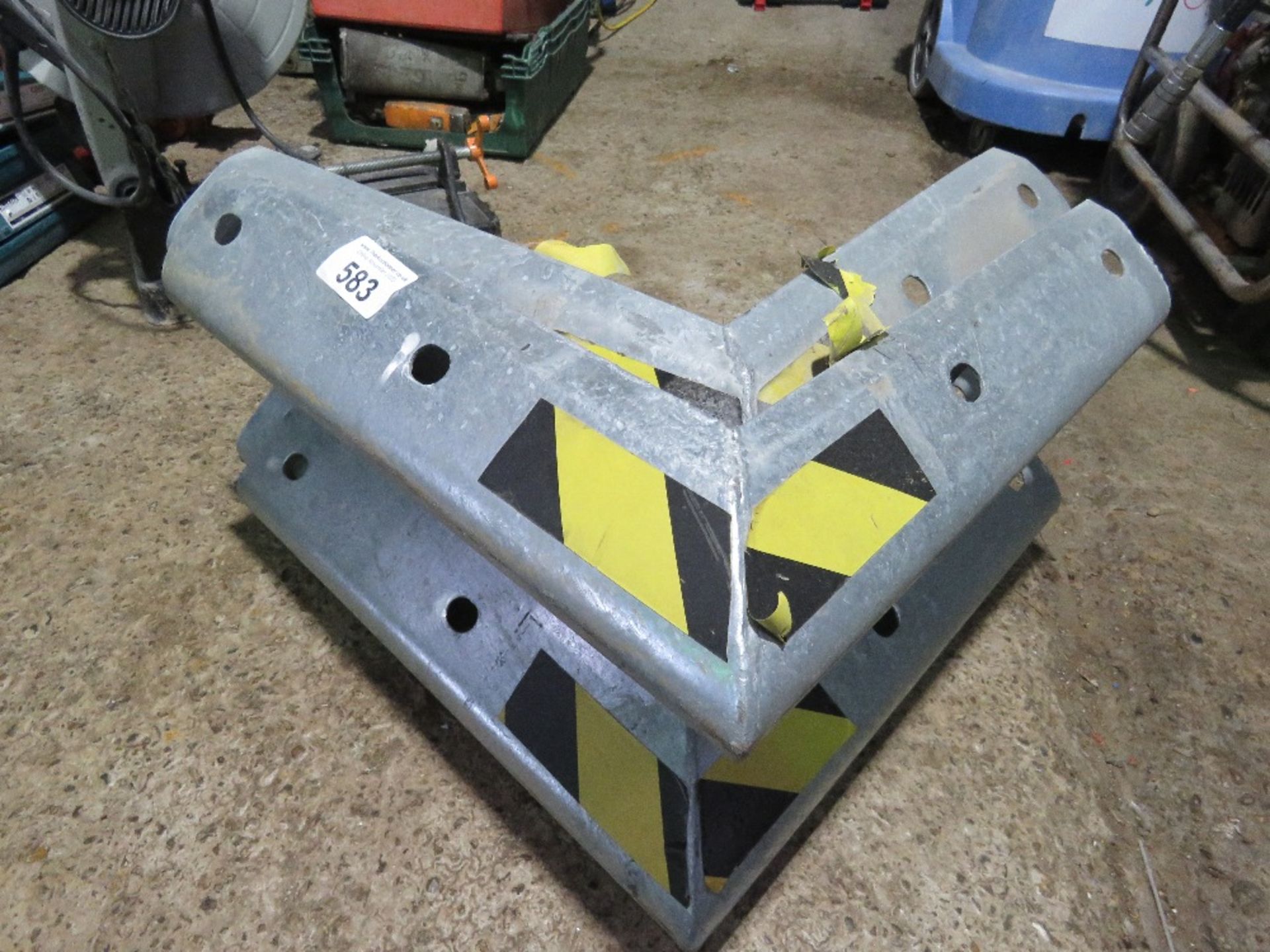 2 X ARMCO CRASH BARRIER CORNERS, UNUSED. THIS LOT IS SOLD UNDER THE AUCTIONEERS MARGIN SCHEME, T