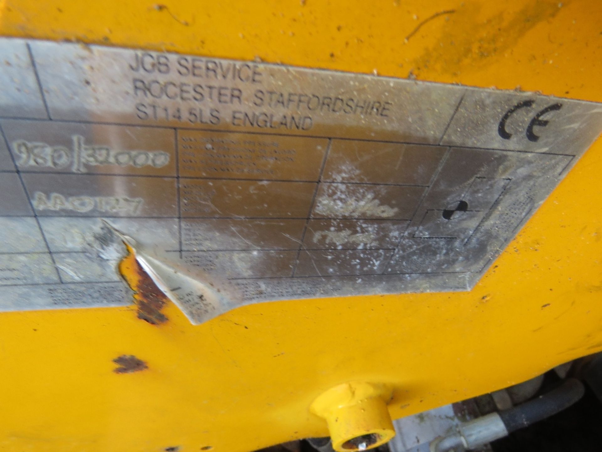 JCB 3CX/4CX EXCAVATOR MOUNTED COMPACTION PLATE HEAD 45MM PINS. DIRECT FROM LOCAL COMPANY AS PART OF - Image 3 of 4
