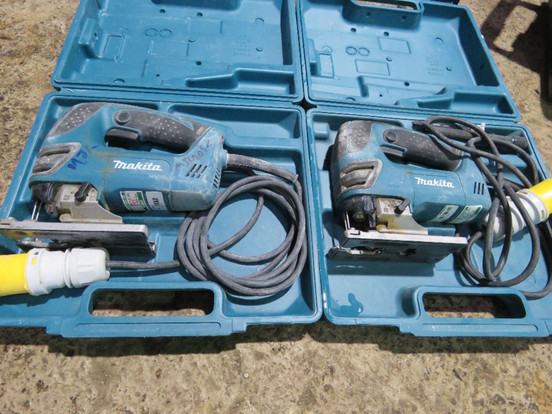 2X MAKITA JIGSAWS 110V POWERED SOURCED FROM LARGE CONSTRUCTION COMPANY LIQUIDATION.