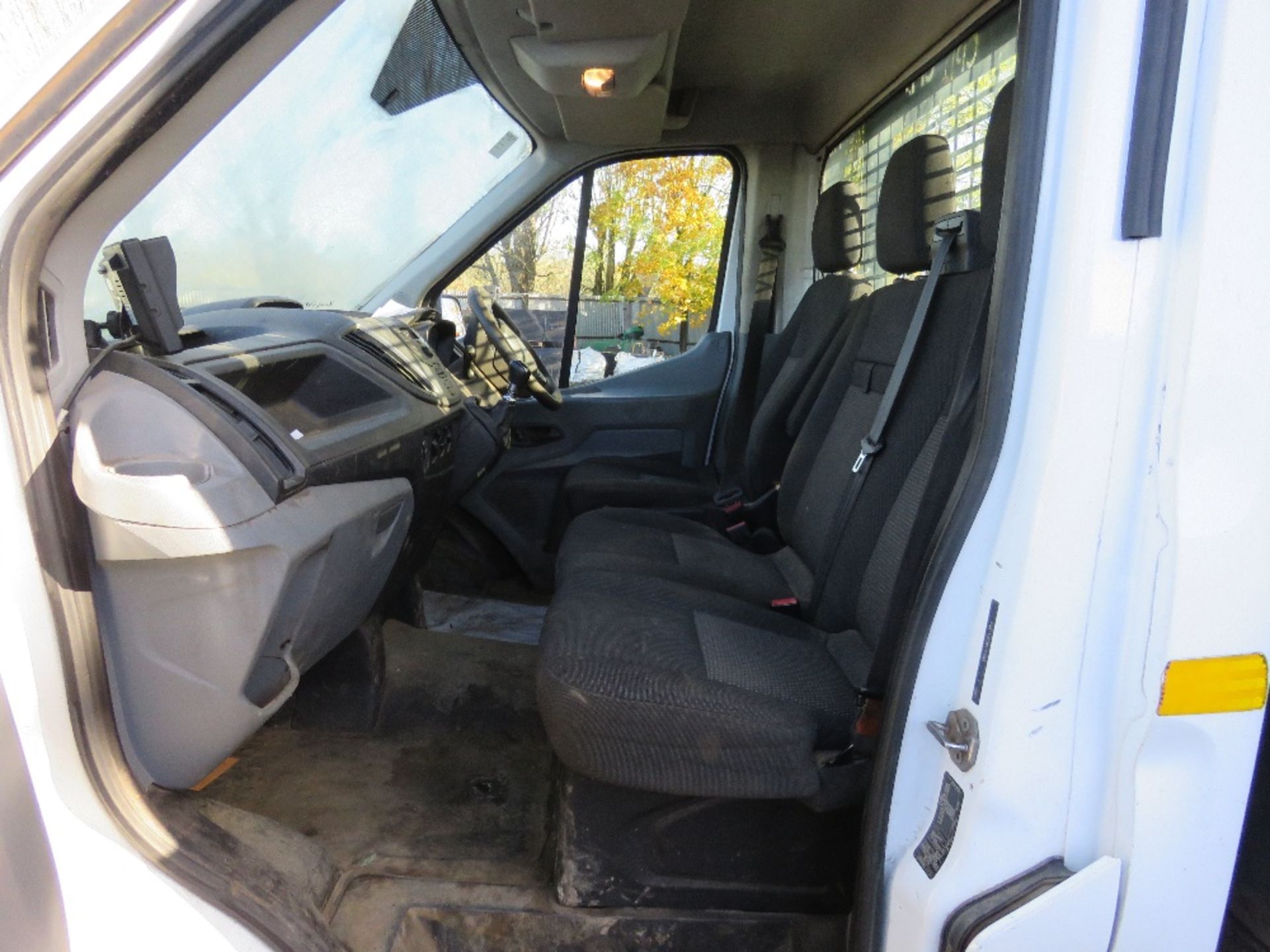 FORD TRANSIT 350 TWIN WHEEL 3.5TONNE DROP SIDE TRUCK REG:BN15 SVT . 186,212 REC MILES. MOT 06/01/24 - Image 7 of 11