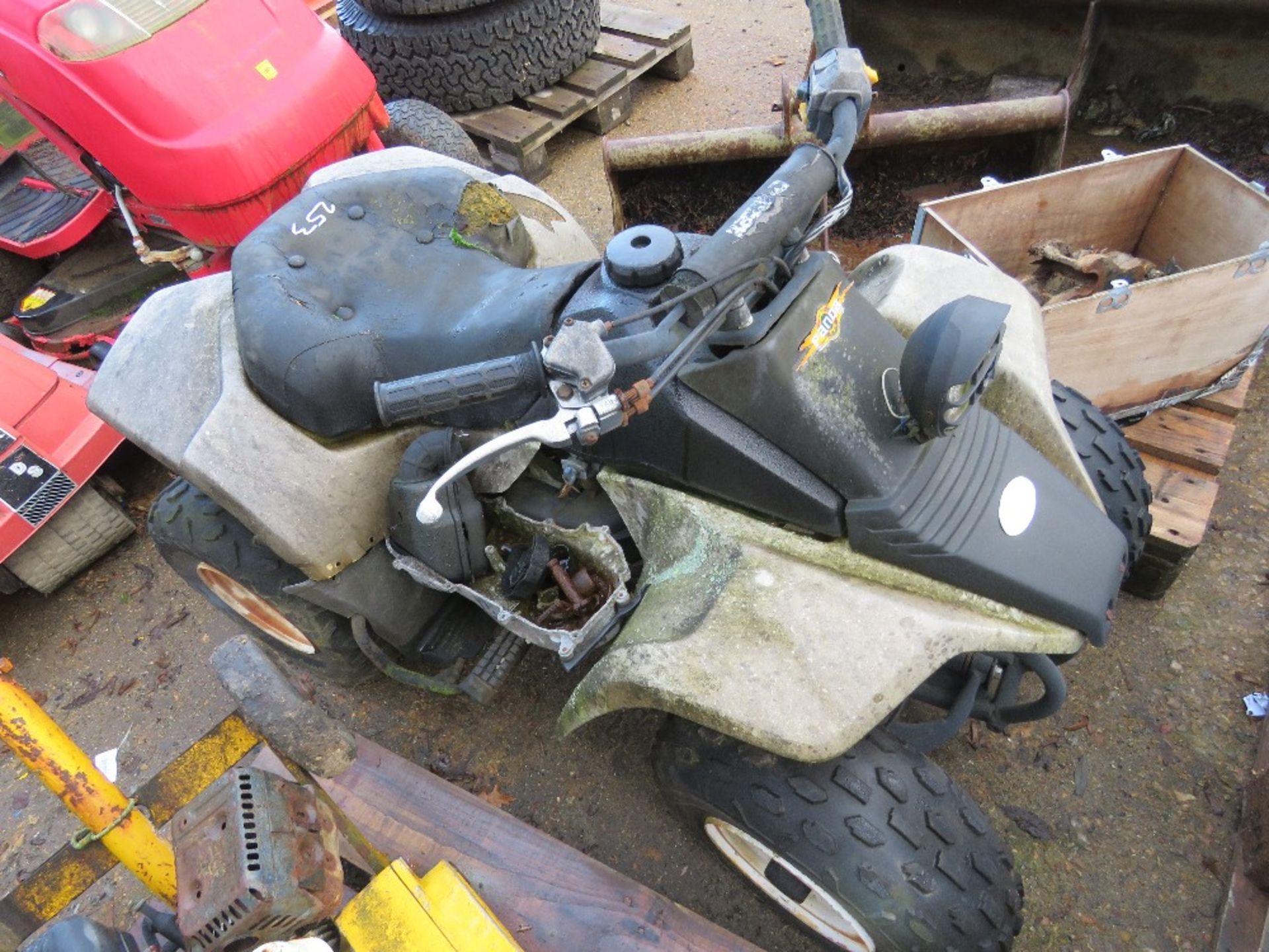 QUADBIKE FOR SPARES OR REPAIR. THIS LOT IS SOLD UNDER THE AUCTIONEERS MARGIN SCHEME, THEREFORE N - Image 2 of 3