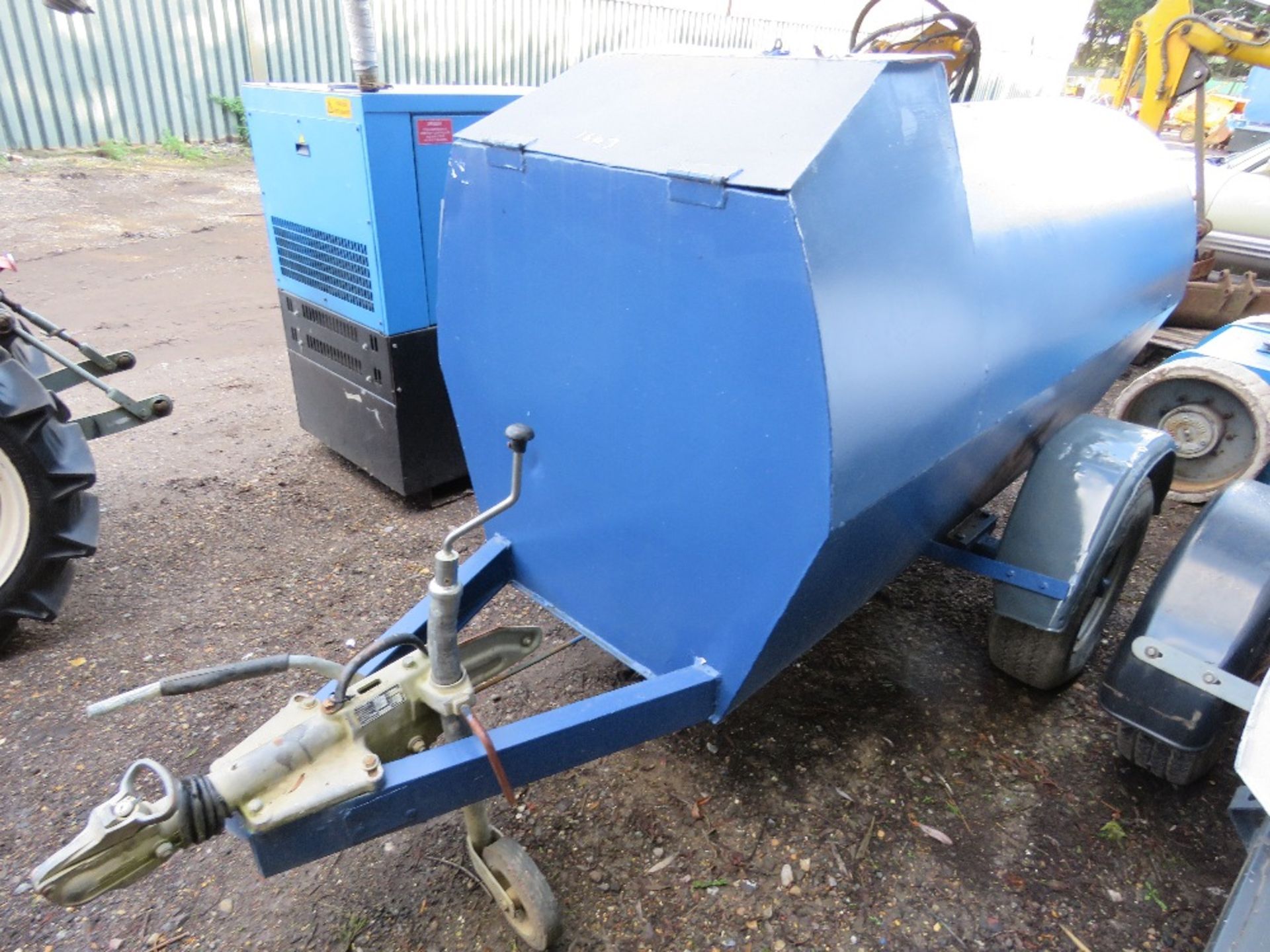 BID INCREMENT NOW £40! TOWED 1000LITRE CAPACITY DIESEL BOWSER WITH 12 VOLT PUMP. - Image 3 of 7