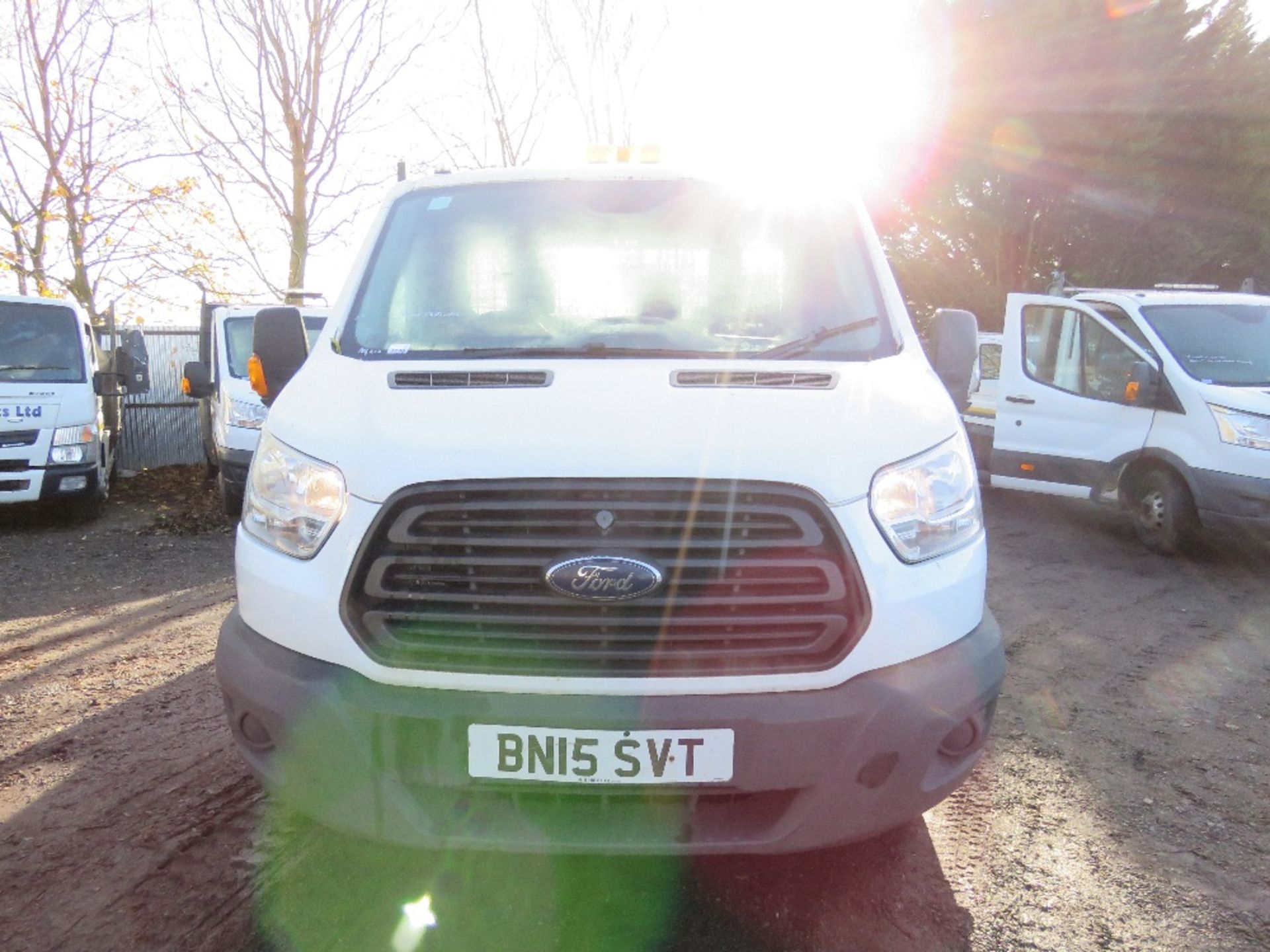 FORD TRANSIT 350 TWIN WHEEL 3.5TONNE DROP SIDE TRUCK REG:BN15 SVT . 186,212 REC MILES. MOT 06/01/24 - Image 3 of 11