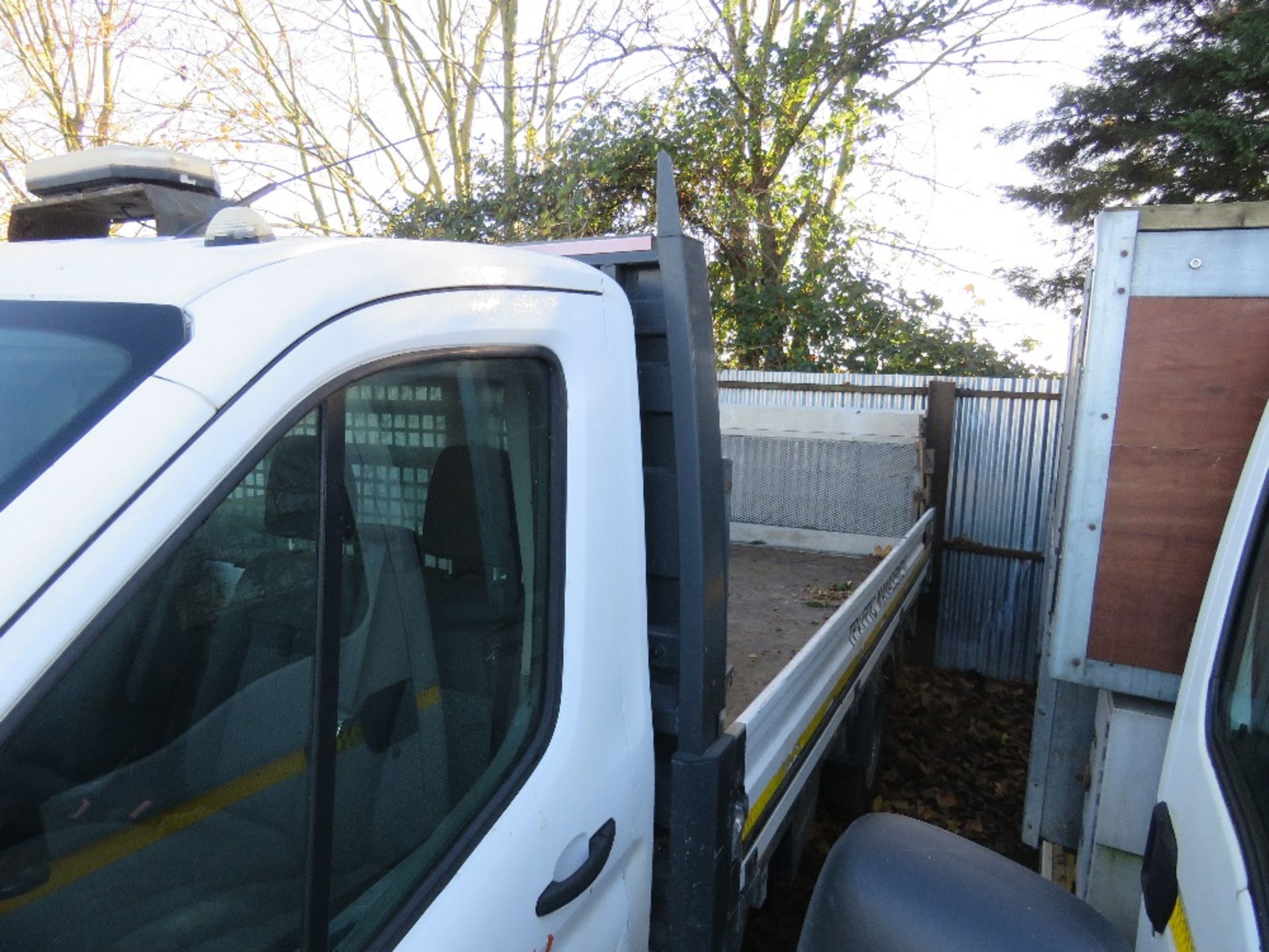 FORD TRANSIT 350 TWIN WHEEL 3.5TONNE DROP SIDE TRUCK REG:GF66 EJN 198,910 REC MILES. MOT 01/12/23. 2 - Image 6 of 11