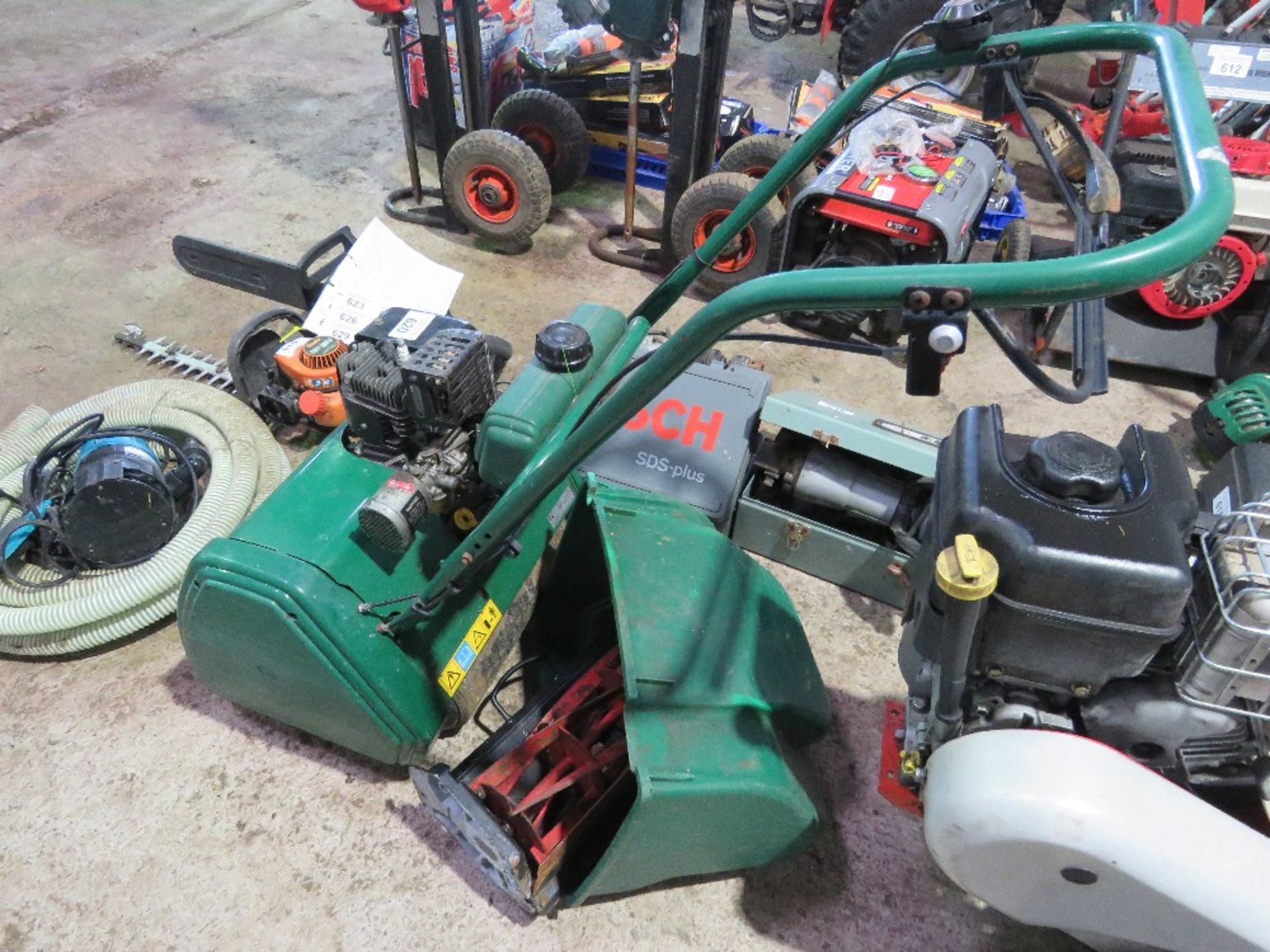 QUALCAST CLASSIC 35 CYLINDER MOWER WITH RAKE ATTATCHMENT AND GRASS BOX. THIS LOT IS SOLD UNDER T - Image 6 of 6