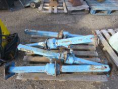 4 X ADJUSTABLE SUPPORT LEGS, 4FT CLOSED LENGTH APPROX. THIS LOT IS SOLD UNDER THE AUCTIONEERS MA