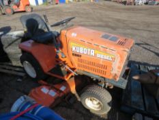 KUBOTA G3HST RIDE ON MOWER WITH DIESEL ENGINE. WHEN TESTED WAS SEEN TO DRIVE AND MOWERS ENGAGED....