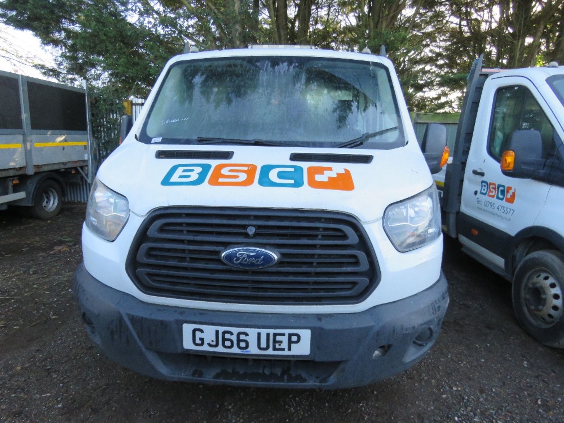 FORD TRANSIT 350 TWIN WHEEL 3.5TONNE DROP SIDE TRUCK REG:GJ66 UEP. 152,232 REC MILES. 3 KEYS. MOT 23 - Image 2 of 11