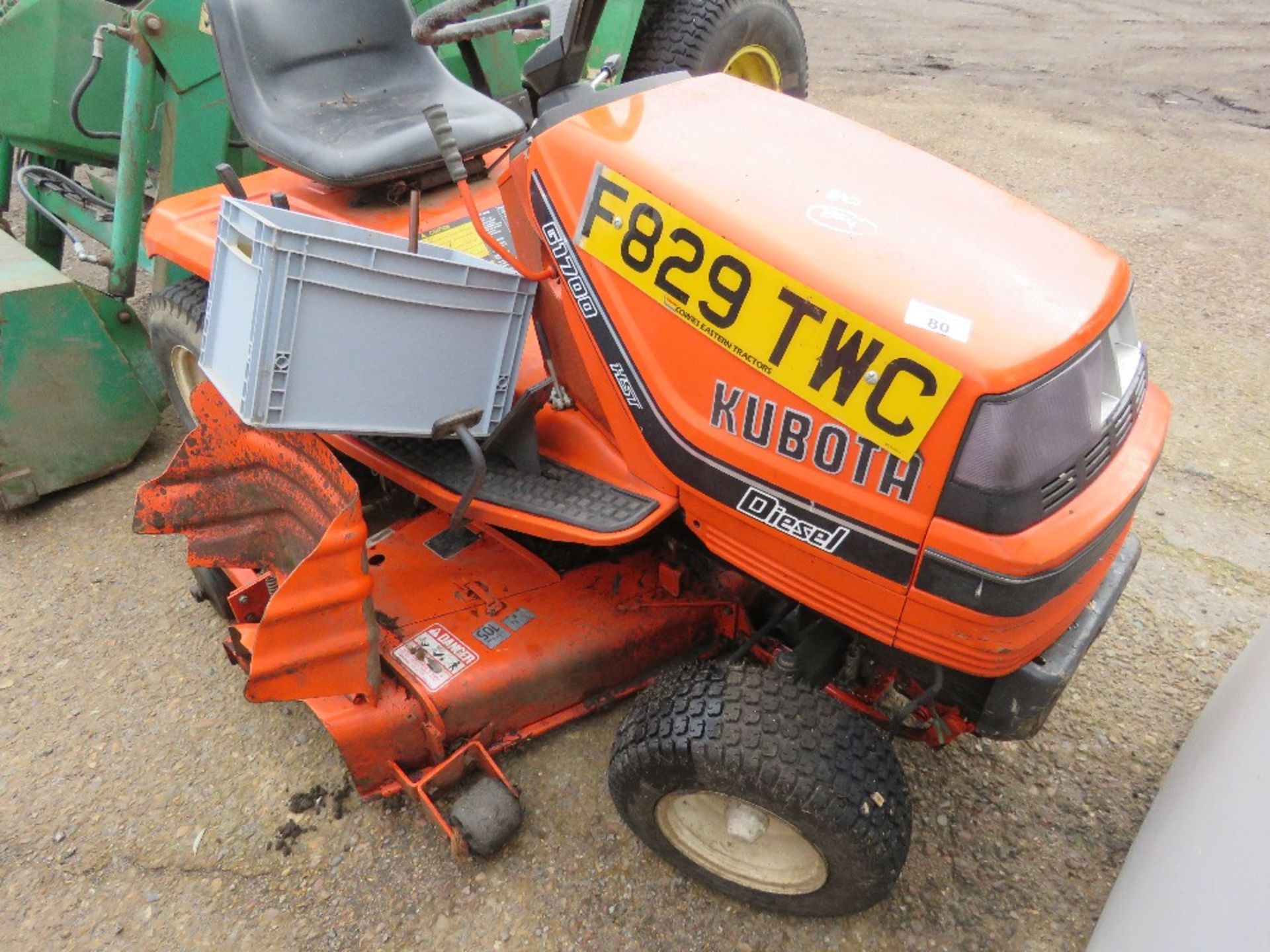 KUBOTA G1700 HST DIESEL RIDE ON MOWER. ENGINE PARTLY STRIPPED, AS SHOWN, SOLD AS UNTESTED/SPARES/REP - Image 2 of 8