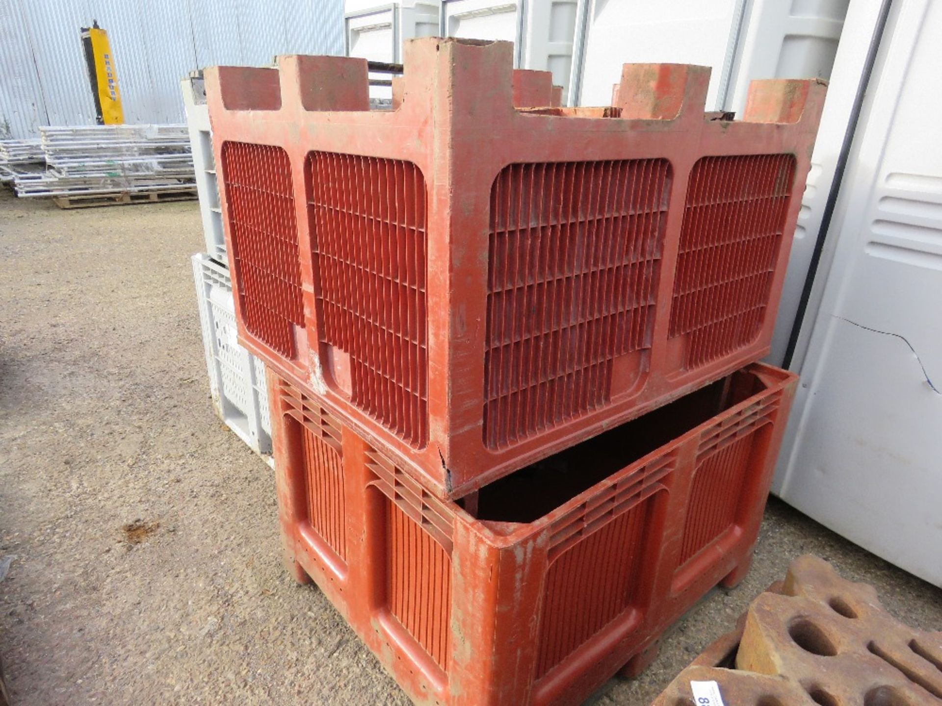 3 X PLASTIC STILLAGE TYPE STORAGE PALLET CRATES. - Image 2 of 2