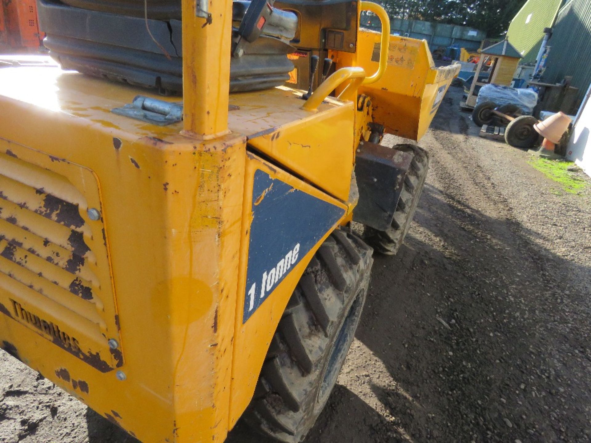 THWAITES 1 TONNE HIGH TIP SKIP LOADING DUMPER YEAR 2013 BUILD. 622 REC/SHOWING HOURS.SN:SLCM201Z1317 - Image 4 of 9