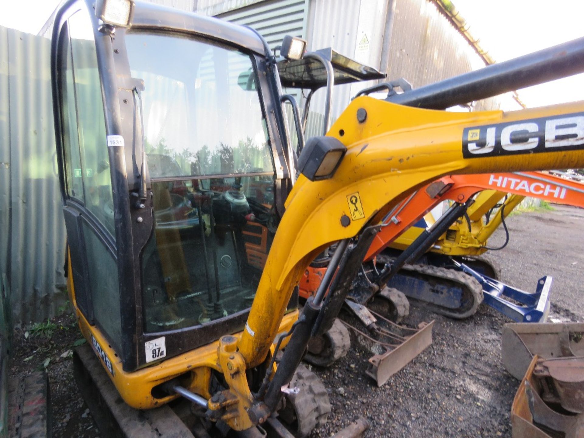 JCB 8018 CABBED MINI EXCAVATOR, YEAR 2011 BUILD. WITH 2 NO. BUCKETS. 2961 RECORDED HOURS. SN: JCB080 - Image 4 of 13