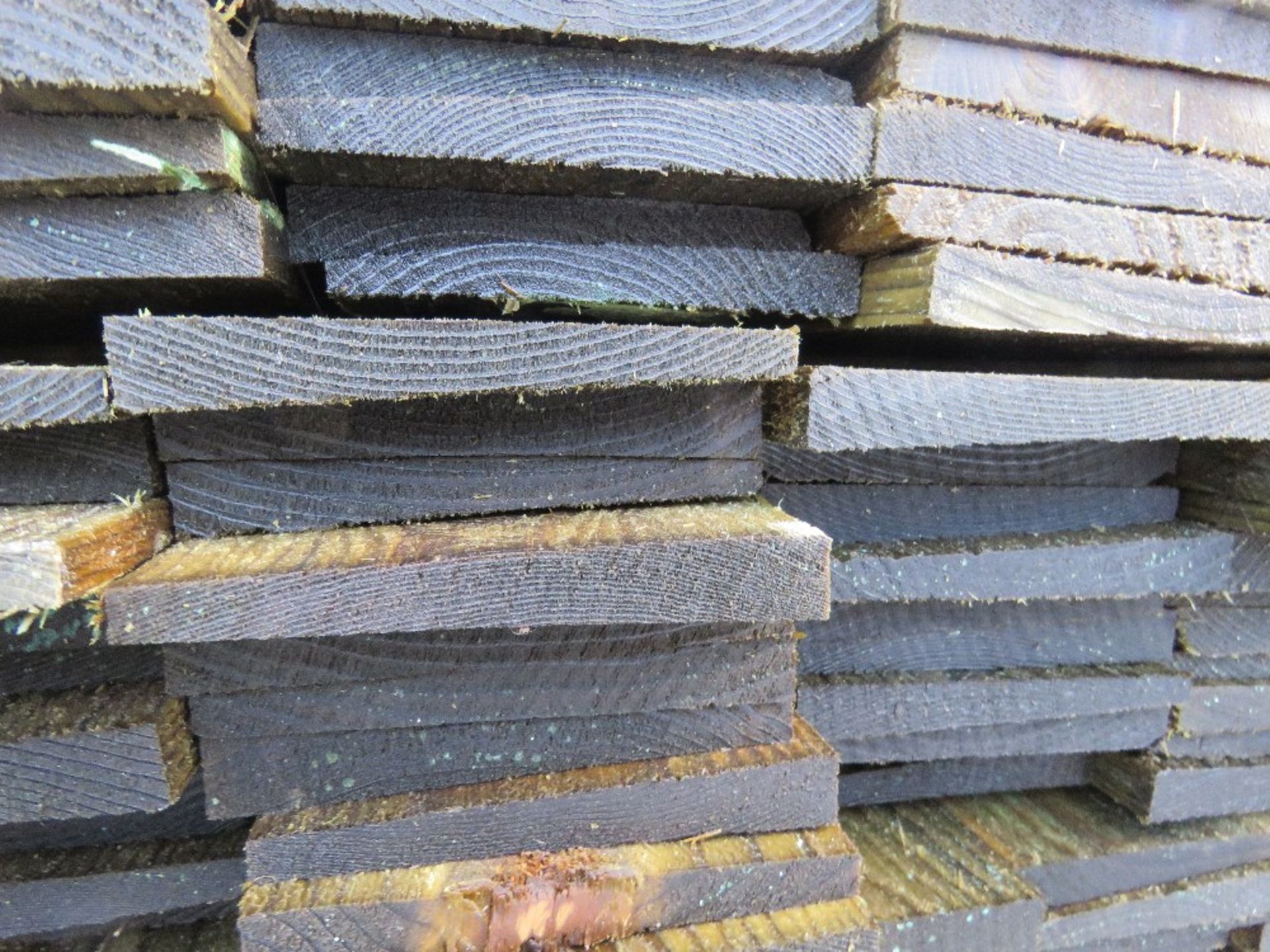 LARGE PACK OF FEATHEREDGE TREATED TIMBER CLADDING BOARDS. 1.8M LENGTH X 100MM WIDTH APPROX - Image 3 of 3