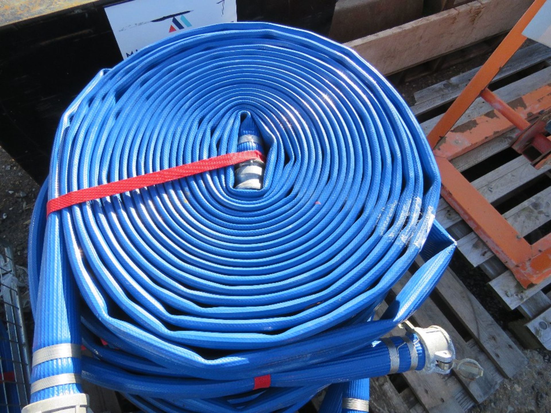 6 X LAY FLAT HOSES. 60MM WIDTH APPROX. LITTLE/ UNUSED. THIS LOT IS SOLD UNDER THE AUCTIONEERS MA - Image 3 of 4