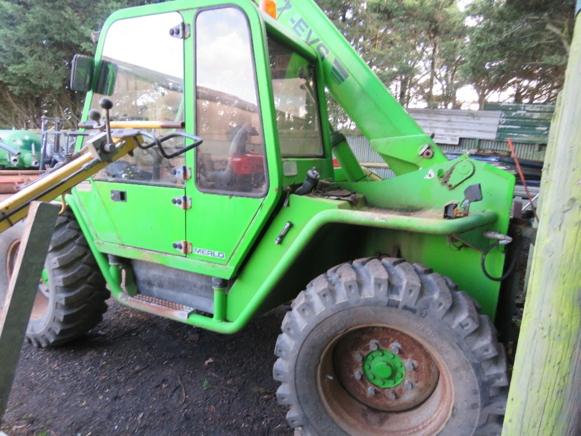 MERLO P27.7EVS TELEHANDLER. 6326 RECORDED HOURS. PERKINS ENGINE. SN: 4111137 DIRECT FROM LOCAL COMPA - Image 7 of 11