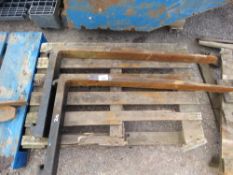 PAIR OF FORKLIFT TINES FOR 20" CARRIAGE.