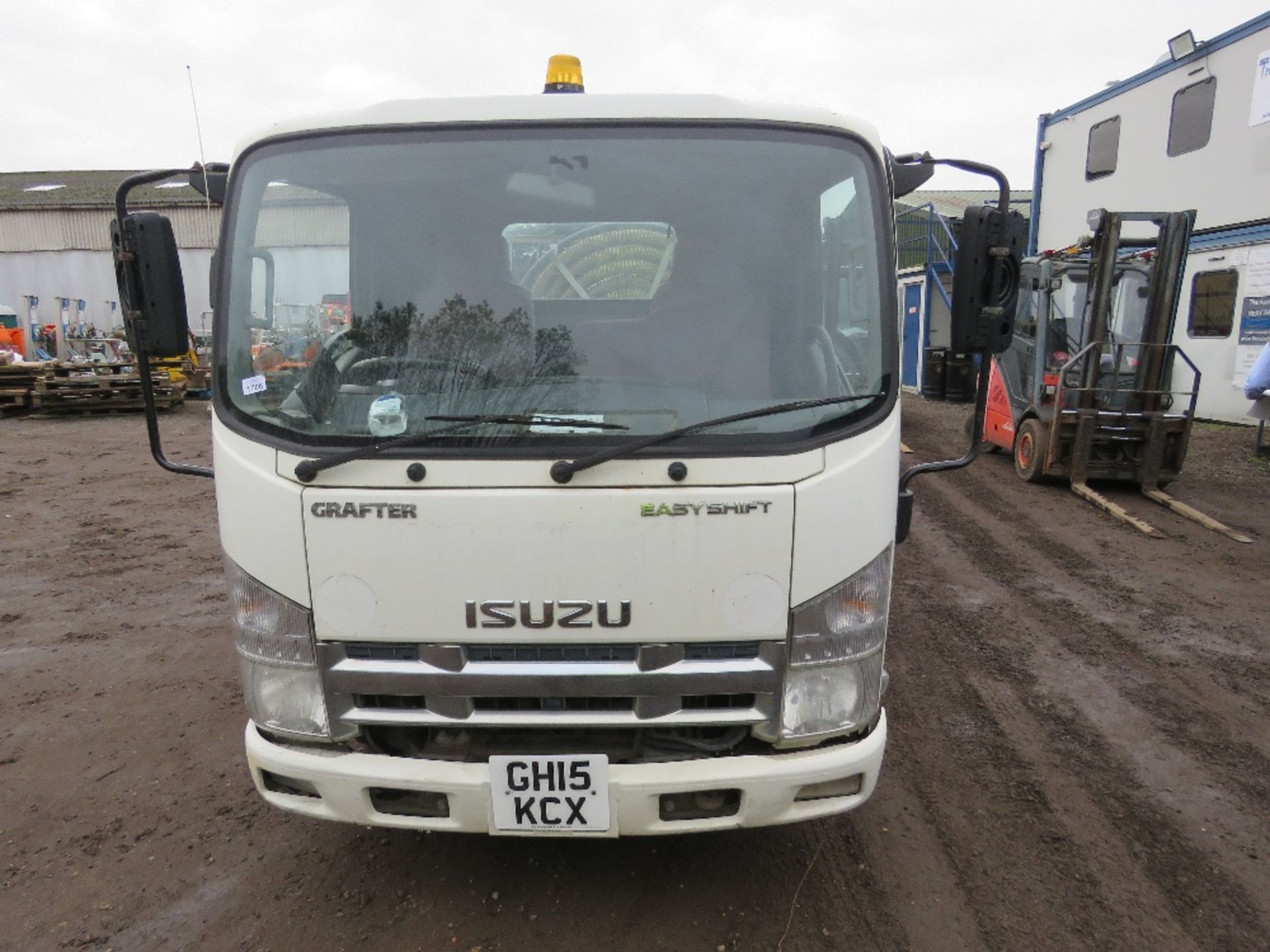 ISUZU GRAFTER N35.150 TOILET SERVICE TRUCK REG:GH15 KCX. 3500KG RATED. 147,877 REC MILES. WITH V5, O - Image 3 of 16