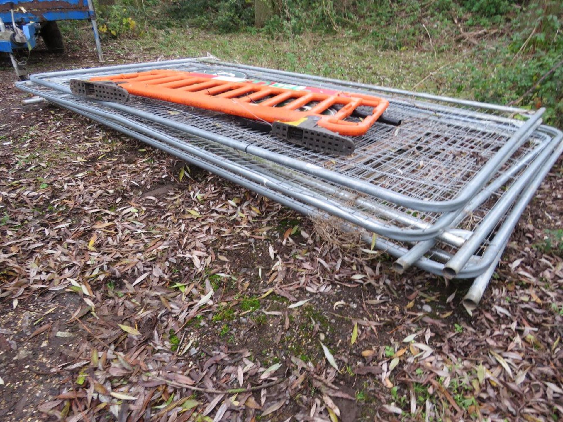 6 X HERAS PANELS PLUS STOP GO PANLES PLUS A CHAPTER 8 BARRIER. SOURCED FROM SITE CLEARANCE. THIS