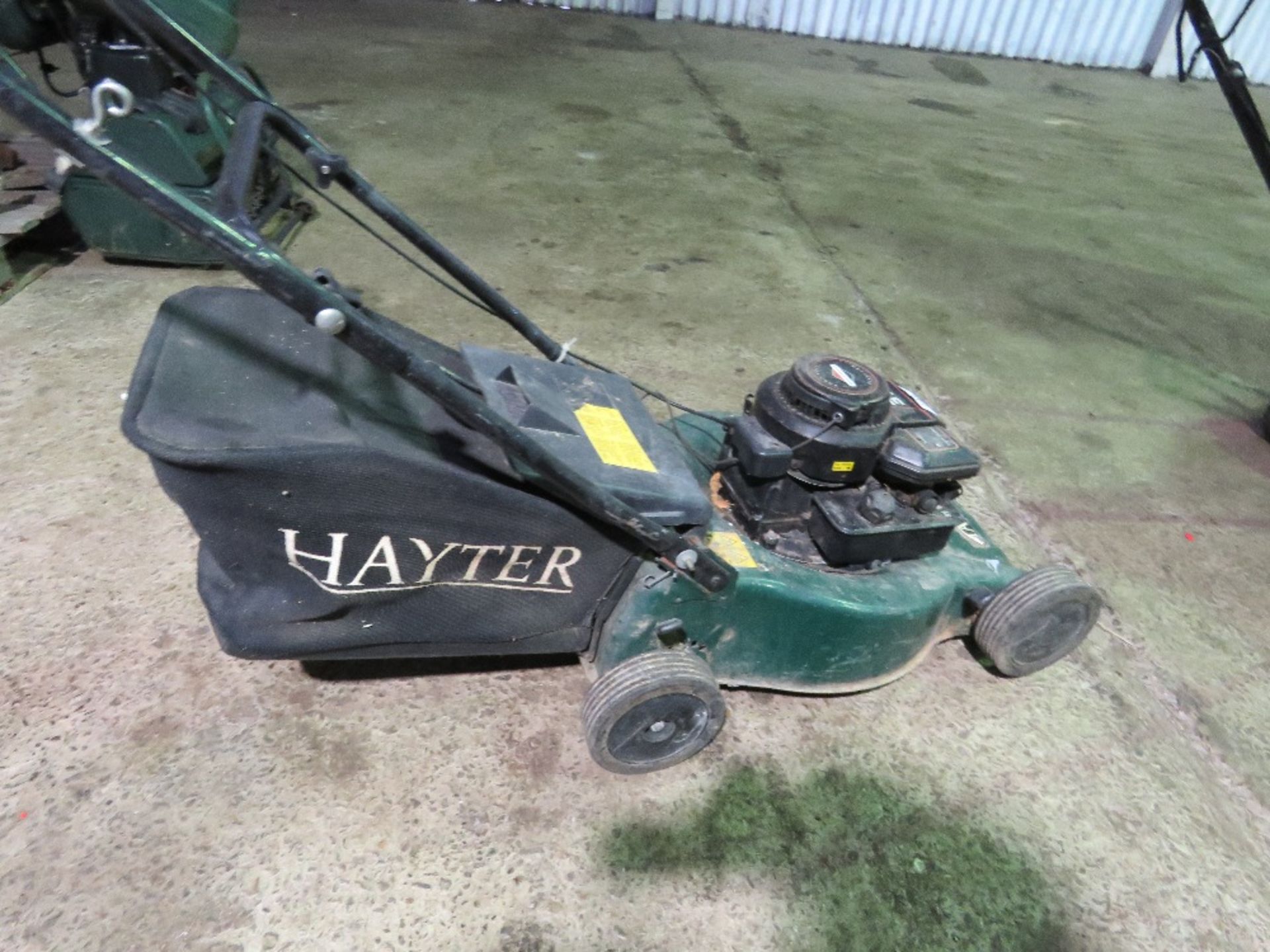 HAYTER MOWER WITH BAG. THIS LOT IS SOLD UNDER THE AUCTIONEERS MARGIN SCHEME, THEREFORE NO VAT WI - Image 4 of 4