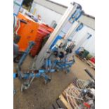 GENIE SLA10 MANUAL HOIST UNIT WITH FORKS.