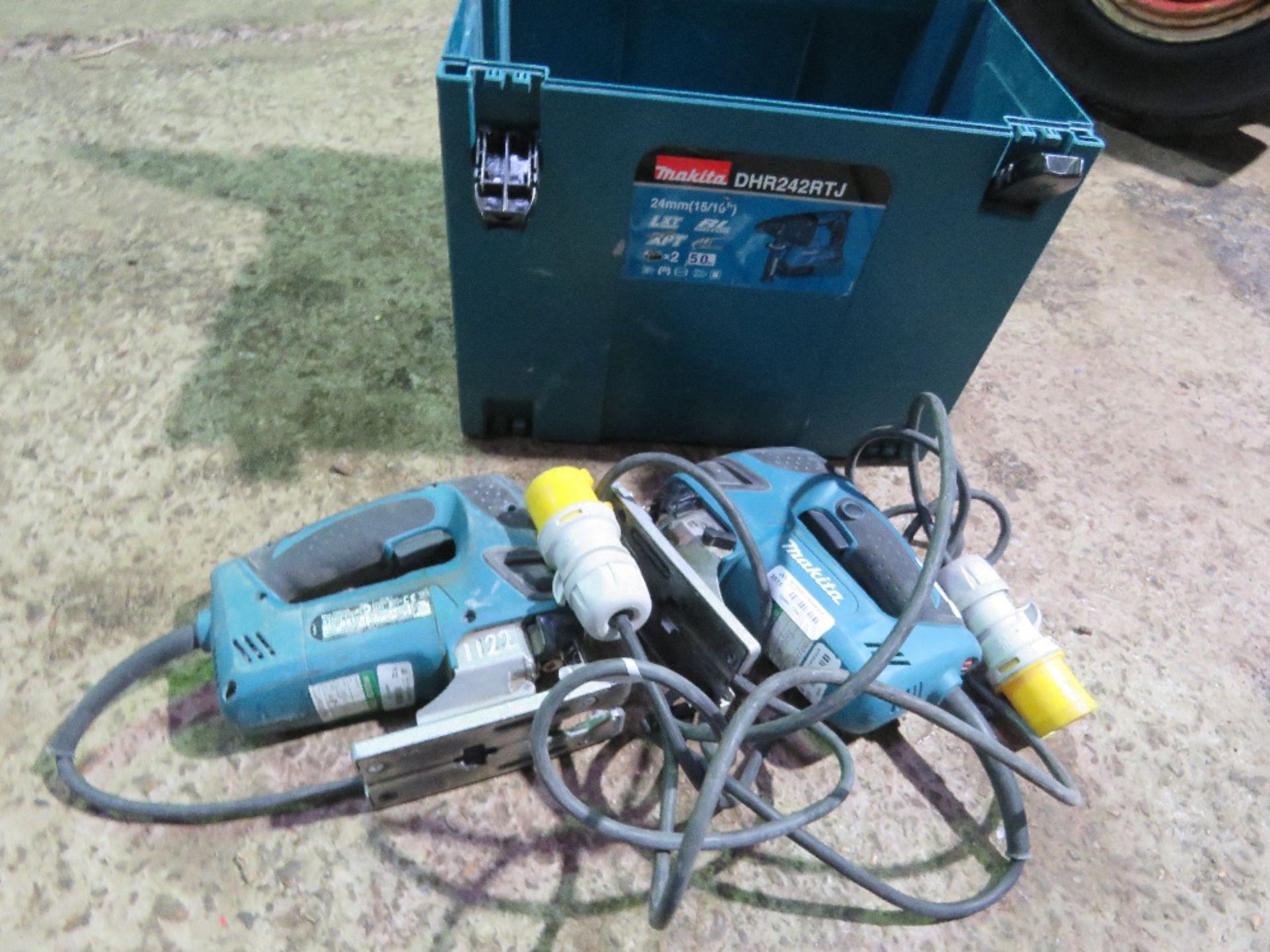 2X MAKITA 110V JIGSAWS SOURCED FROM LARGE CONSTRUCTION COMPANY LIQUIDATION. - Image 4 of 4